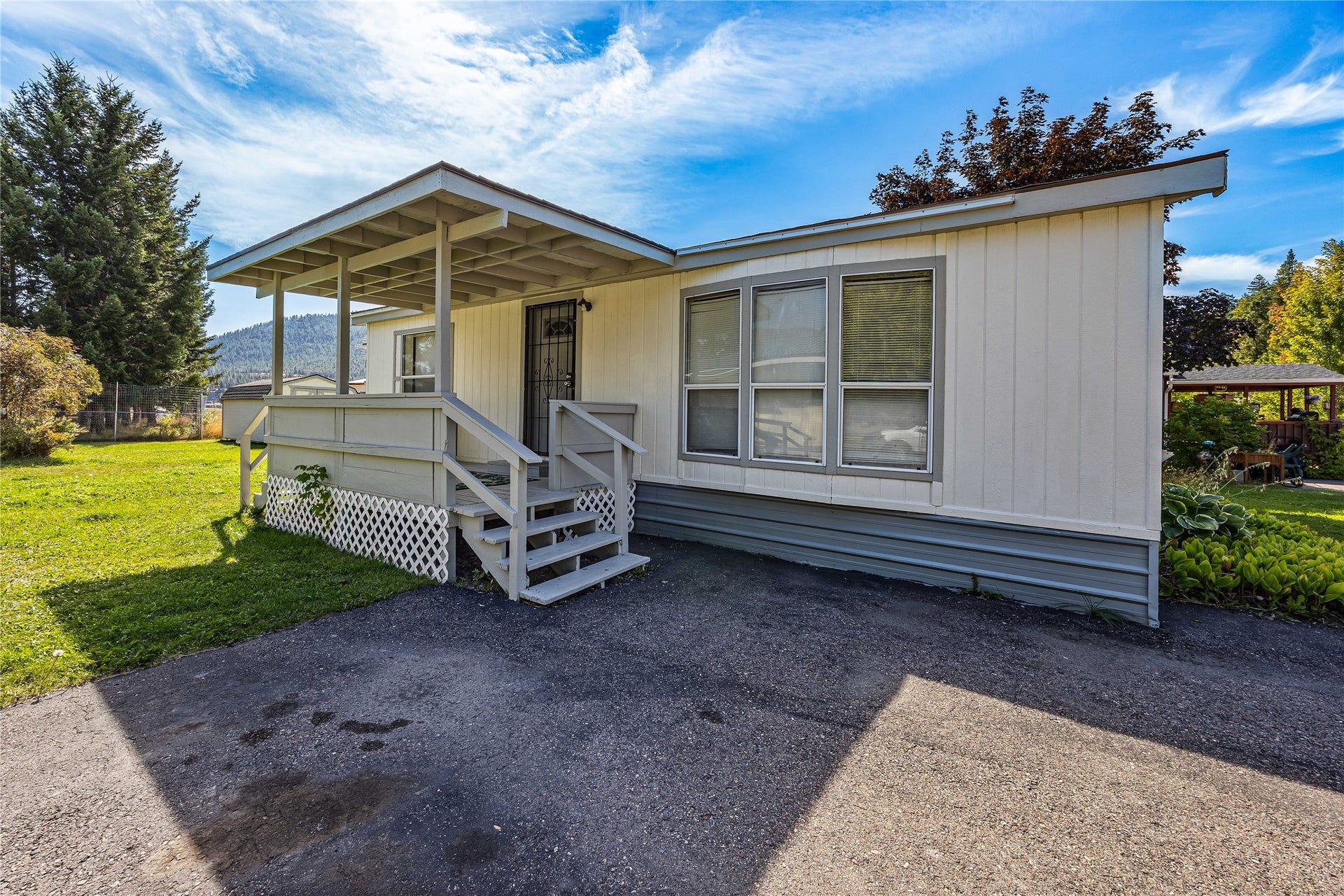 7628 Becca Lane, Missoula, MT 59802 7628 Becca Lane, Missoula, MT 59802