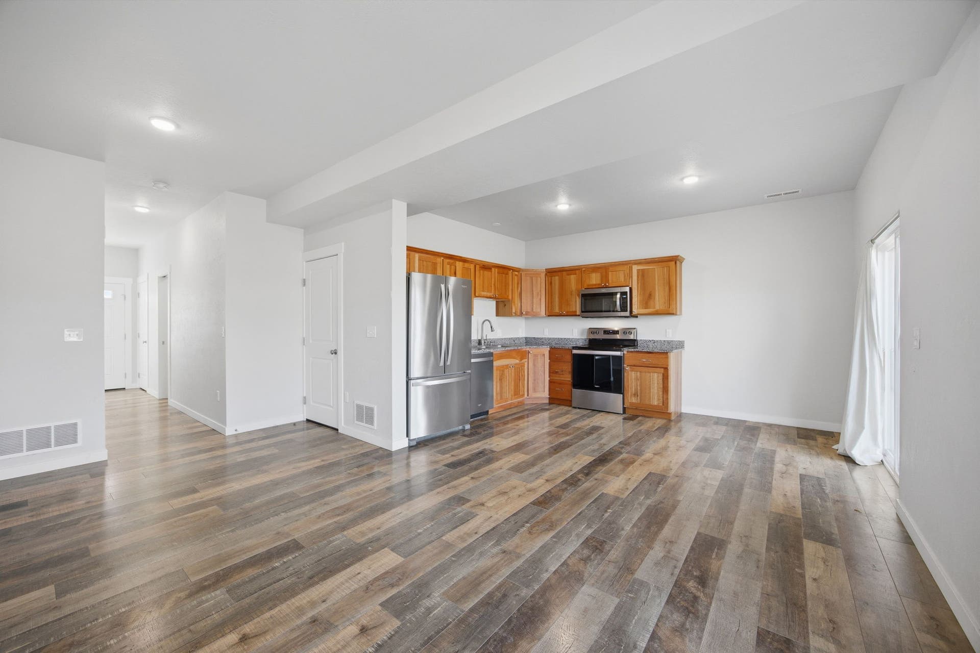 Living Room  /Kitchen Area