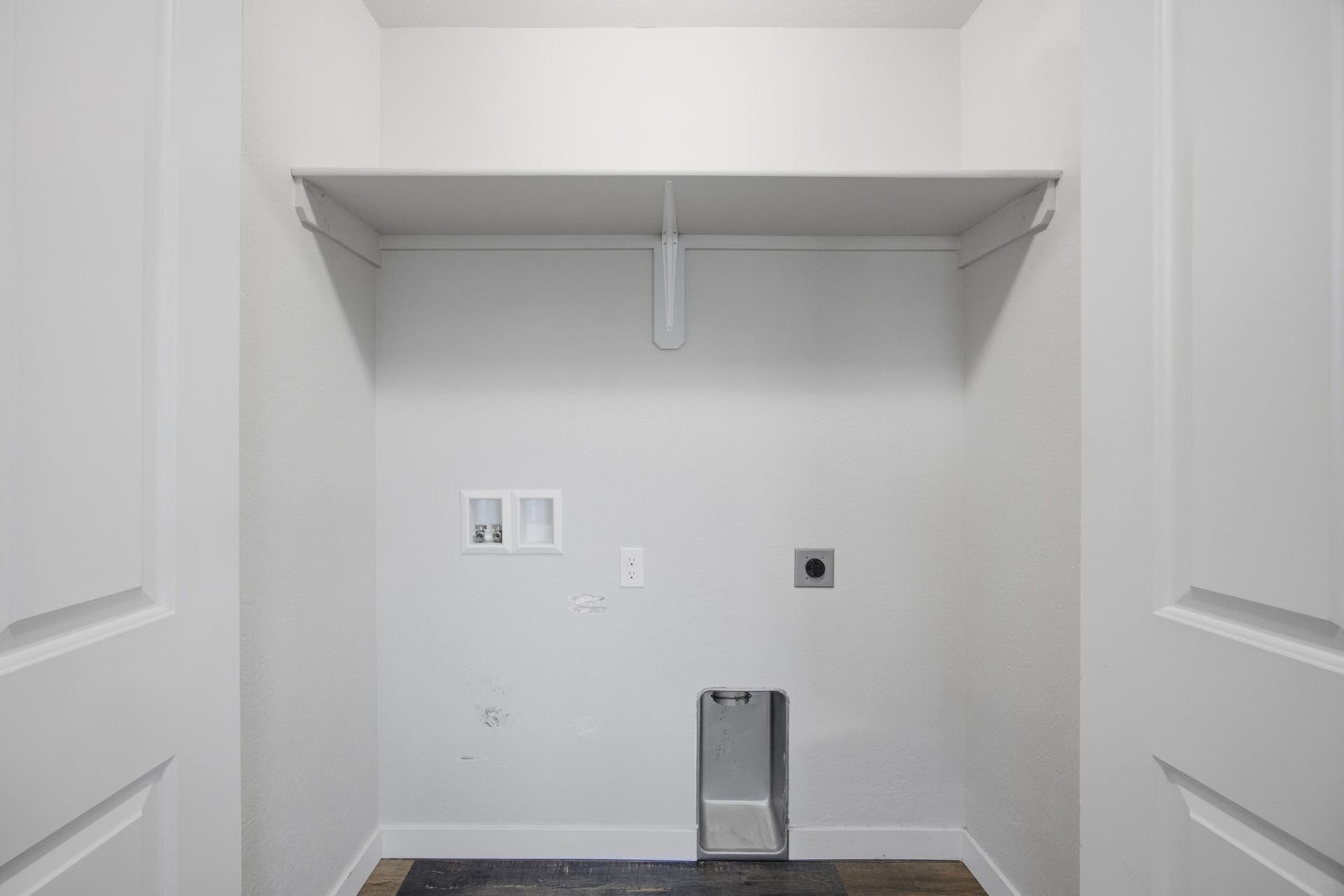 Washer & Drier Area upstairs
