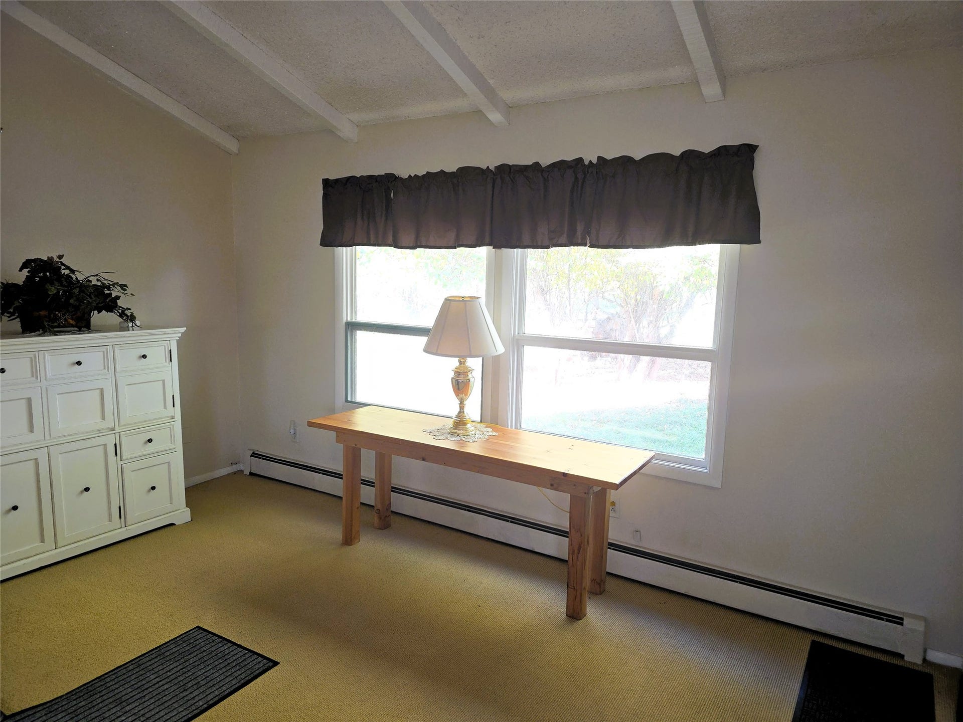 115 Ricketts Road, Hamilton, MT 59840 Living Room