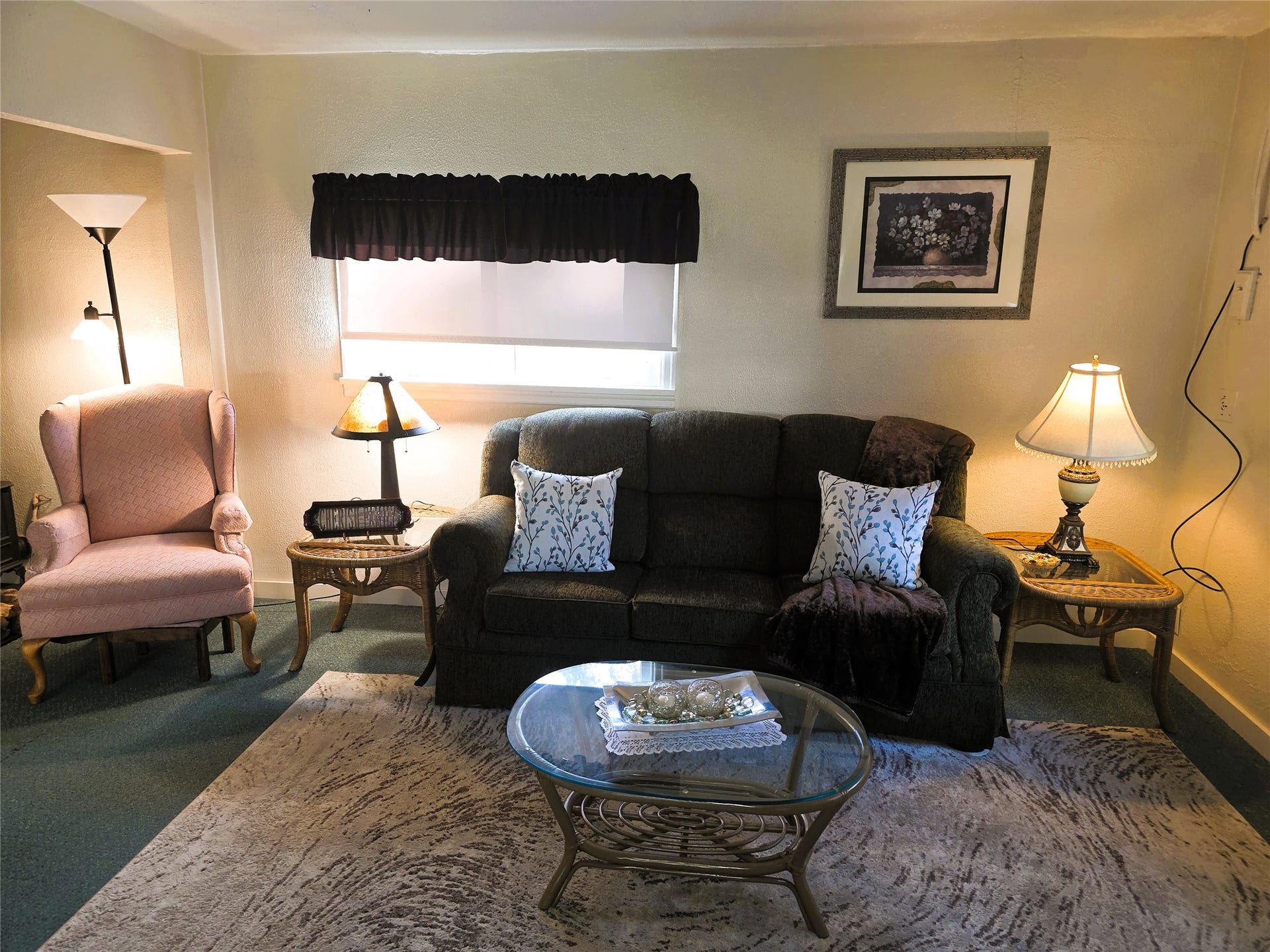 115 Ricketts Road, Hamilton, MT 59840 Living Room in guest house