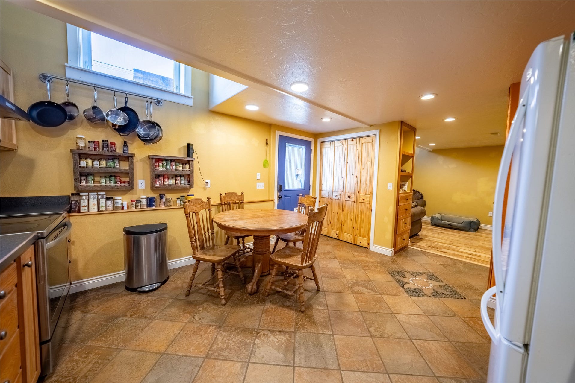 301 E Missoula Avenue, Troy, MT 59935 301 E Missoula Avenue, Troy, MT 59935