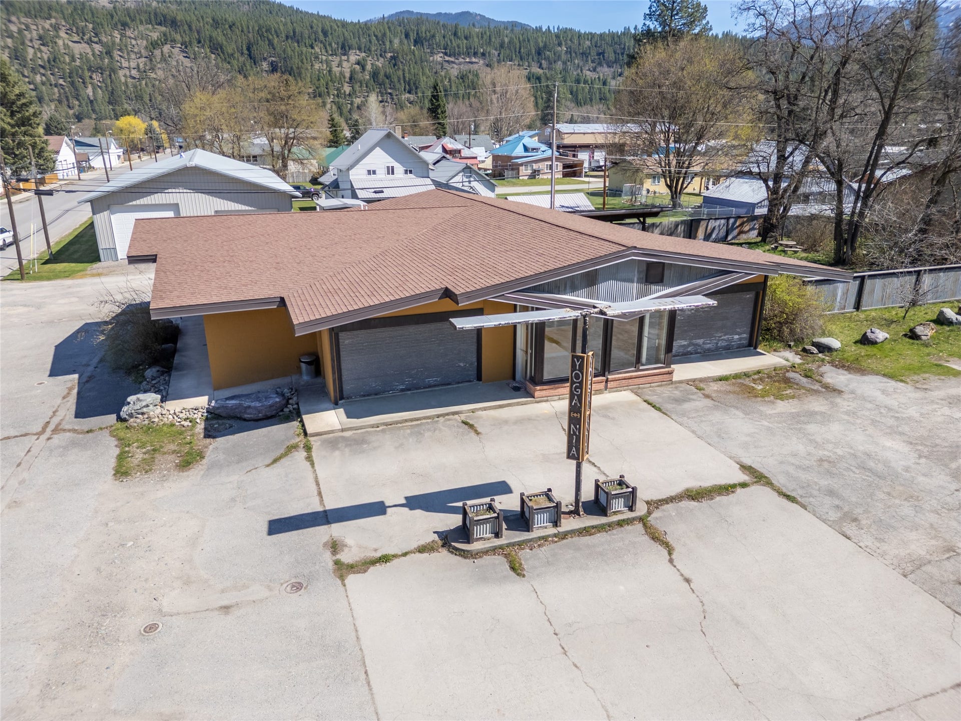 301 E Missoula Avenue, Troy, MT 59935 301 E Missoula Avenue, Troy, MT 59935