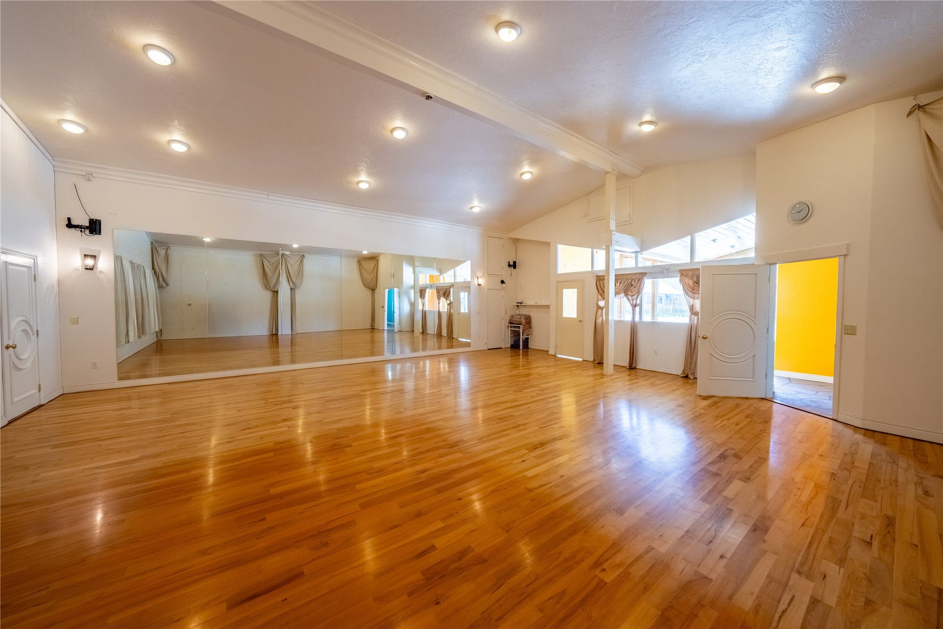 301 E Missoula Avenue, Troy, MT 59935 301 E Missoula Avenue, Troy, MT 59935