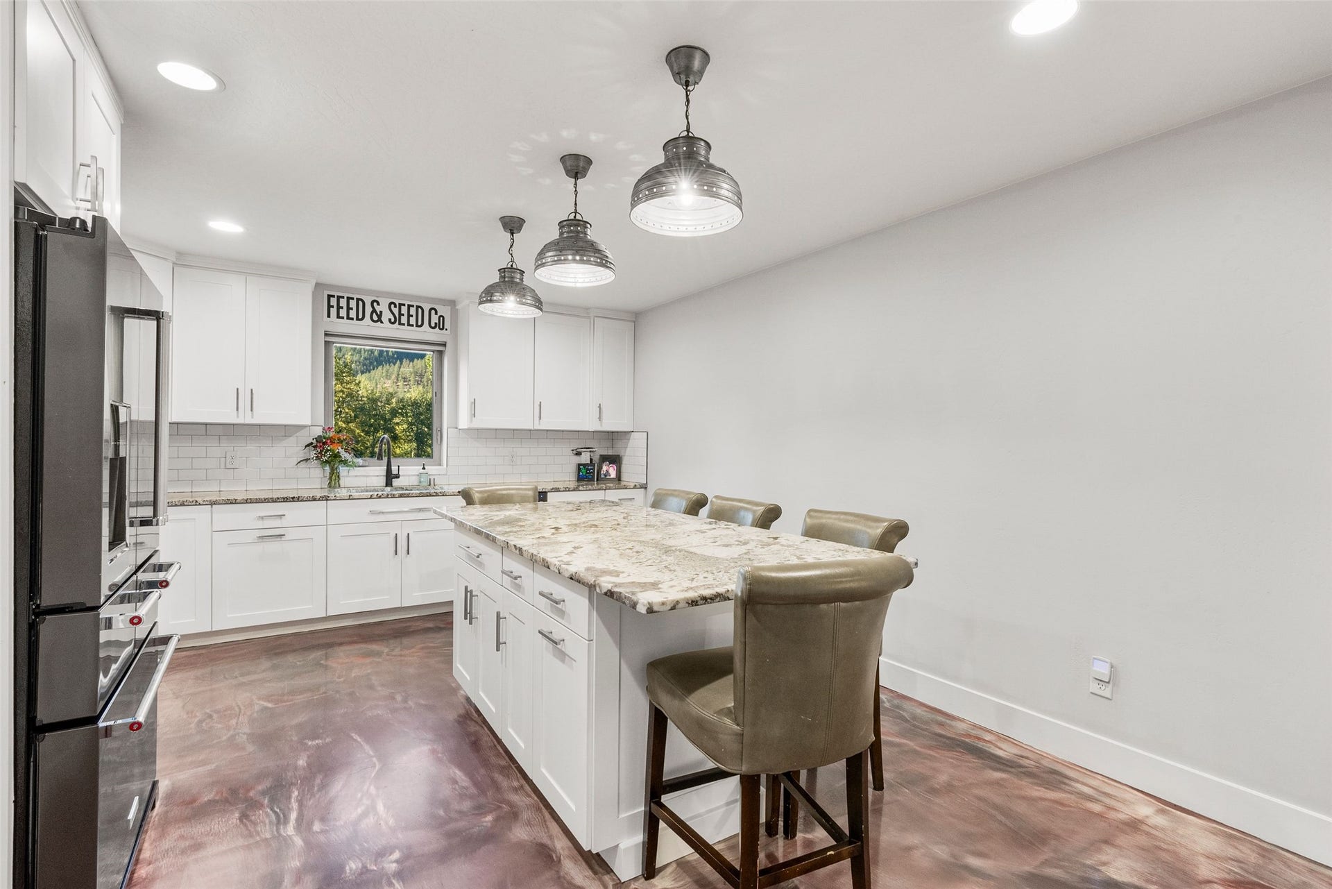 8350 Vann Drive, Lolo, MT 59847