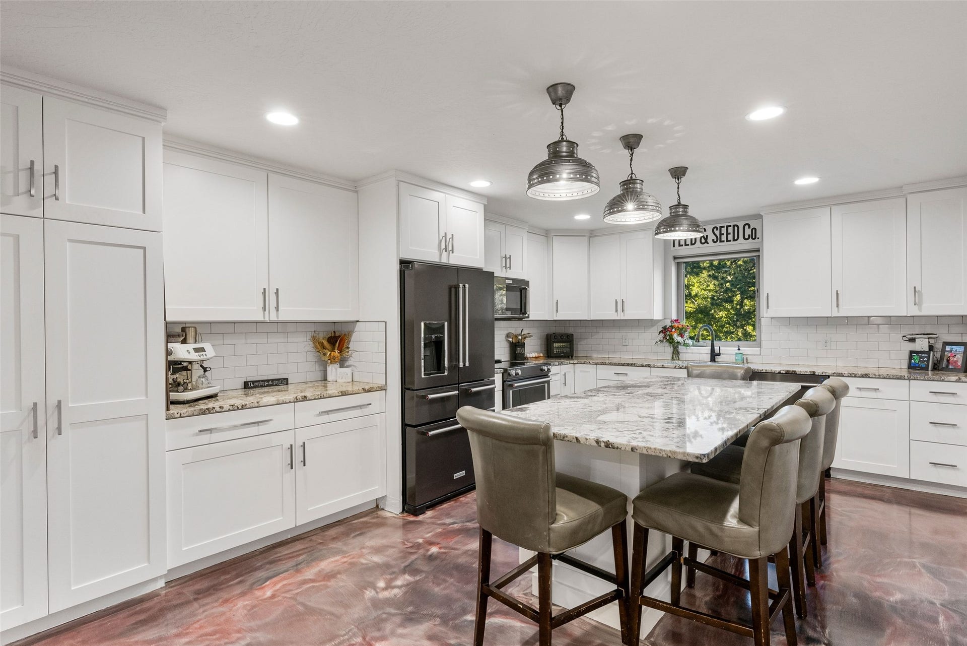 8350 Vann Drive, Lolo, MT 59847