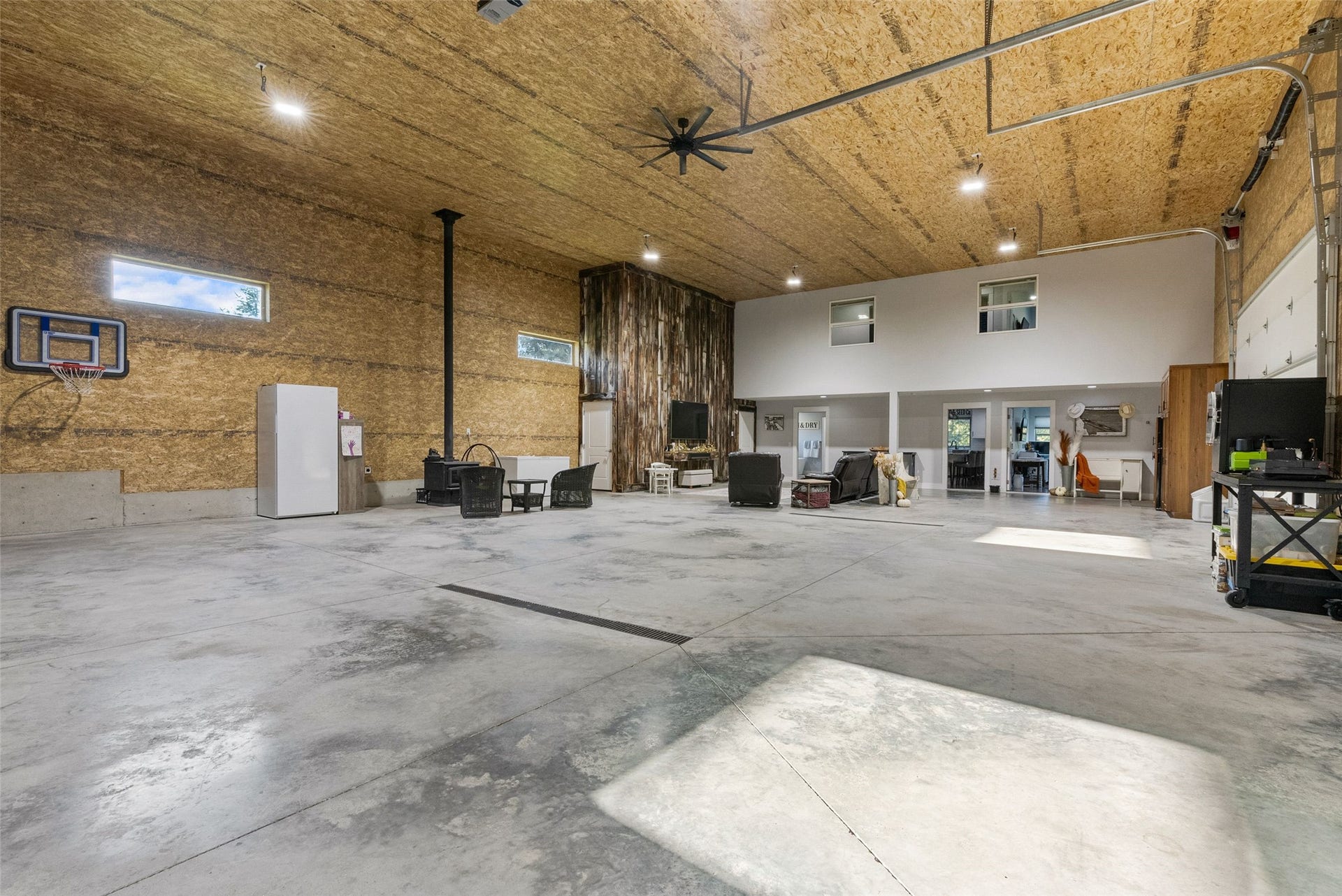 8350 Vann Drive, Lolo, MT 59847