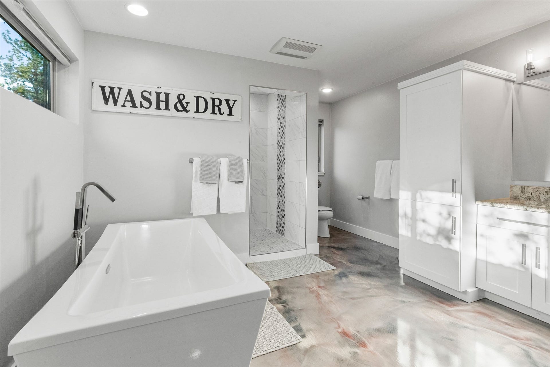 8350 Vann Drive, Lolo, MT 59847