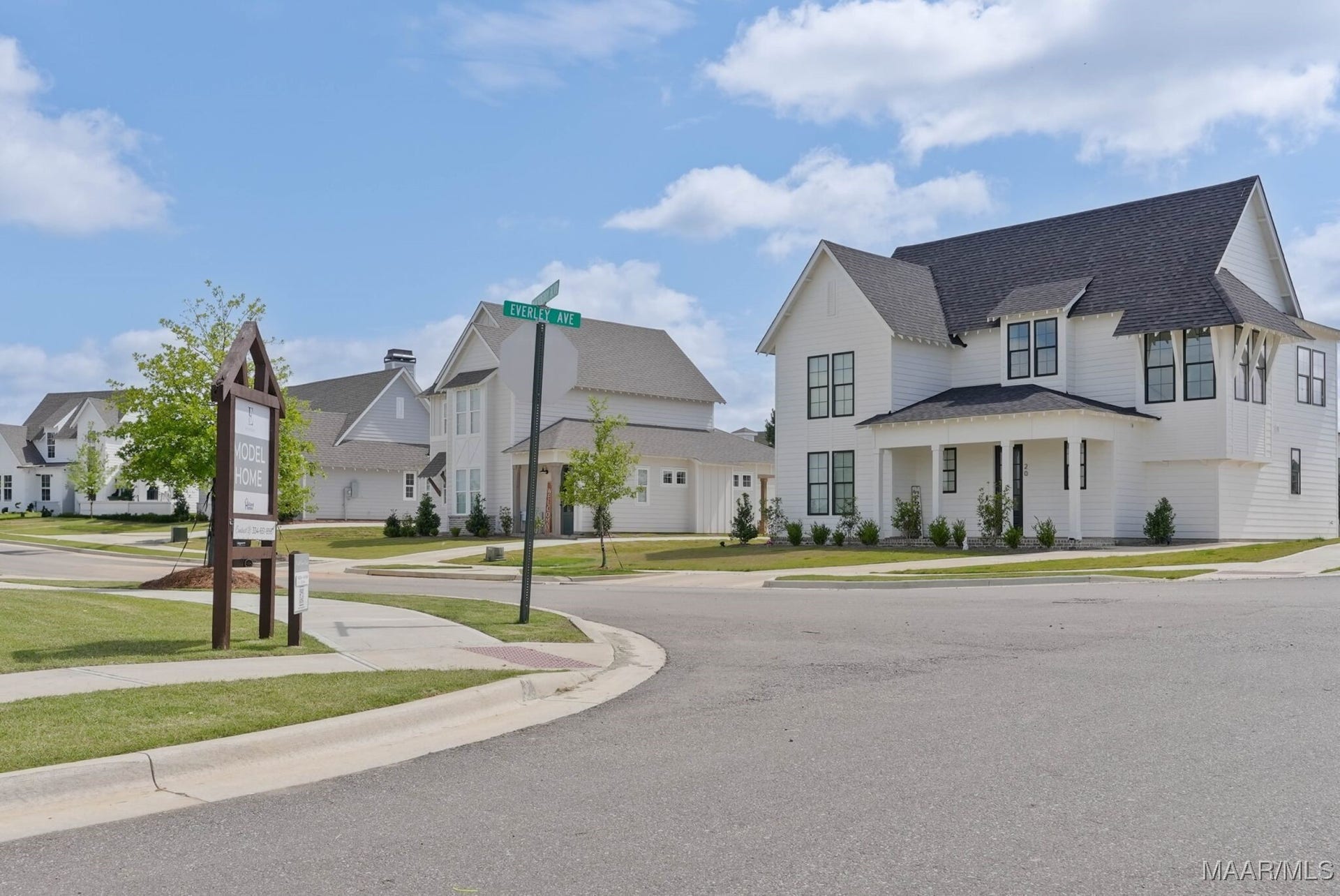 329 Ivy Avenue, Pike Road, AL 36064 329 Ivy Avenue, Pike Road, AL 36064
