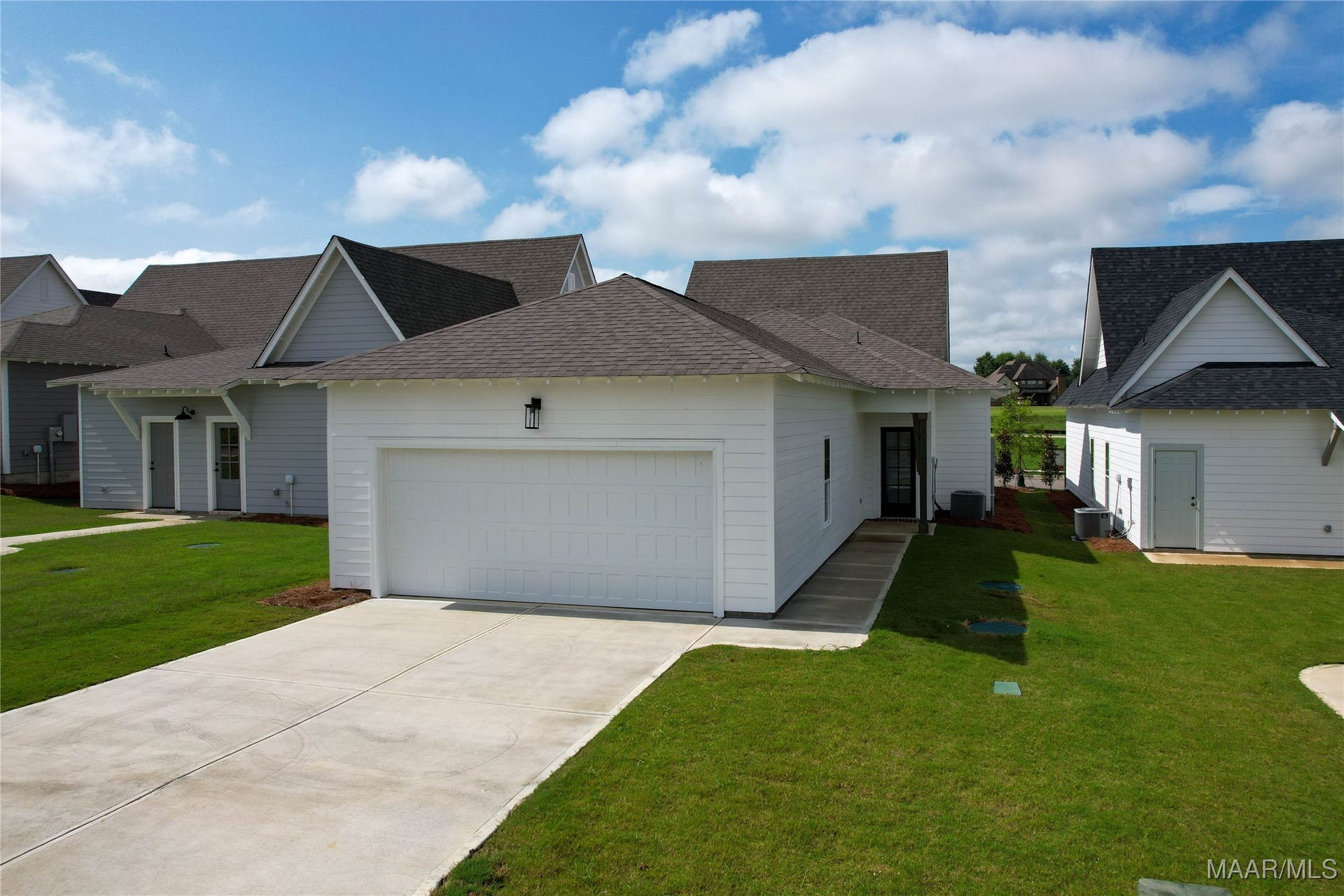 329 Ivy Avenue, Pike Road, AL 36064 329 Ivy Avenue, Pike Road, AL 36064