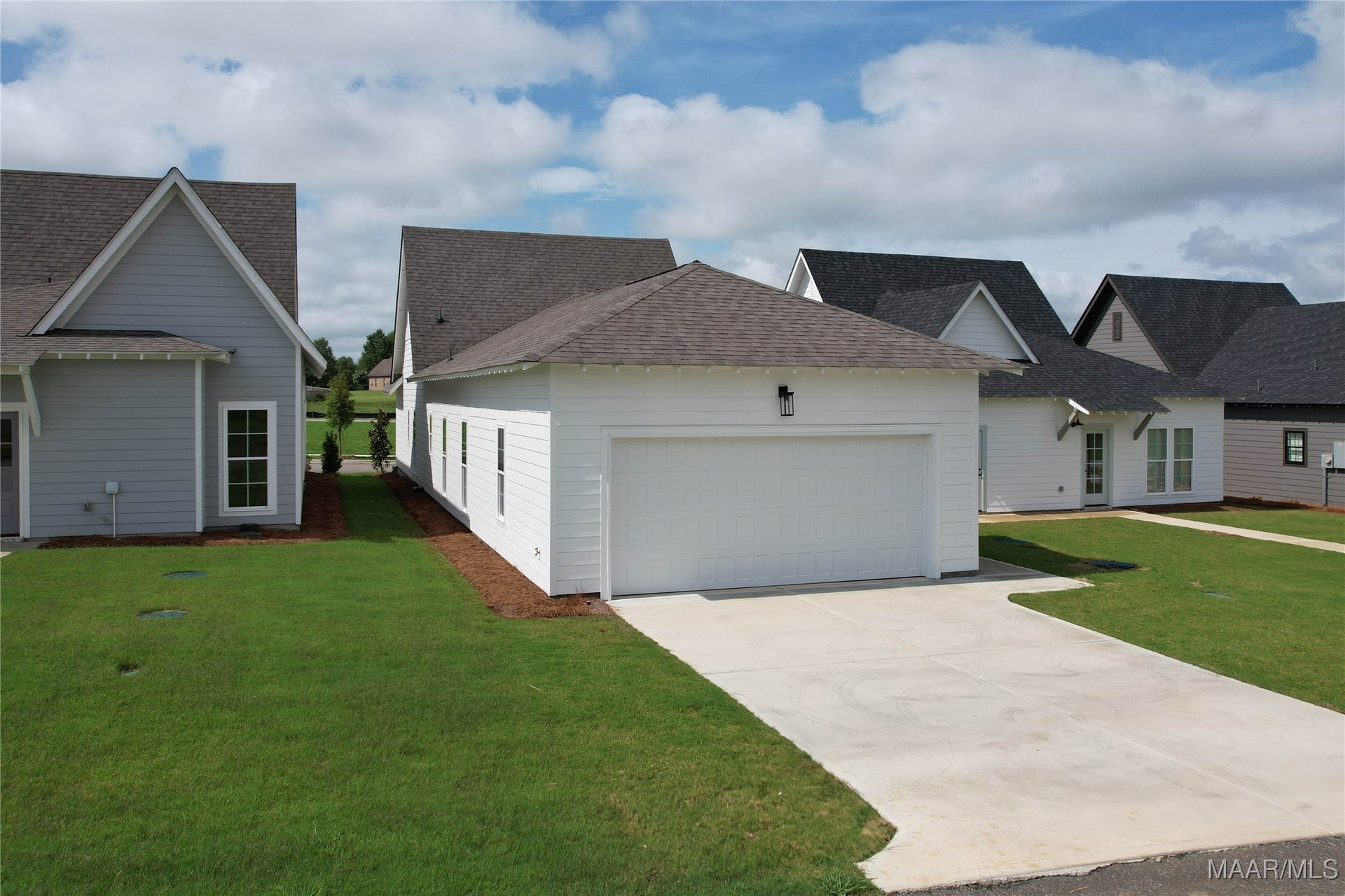 329 Ivy Avenue, Pike Road, AL 36064 329 Ivy Avenue, Pike Road, AL 36064