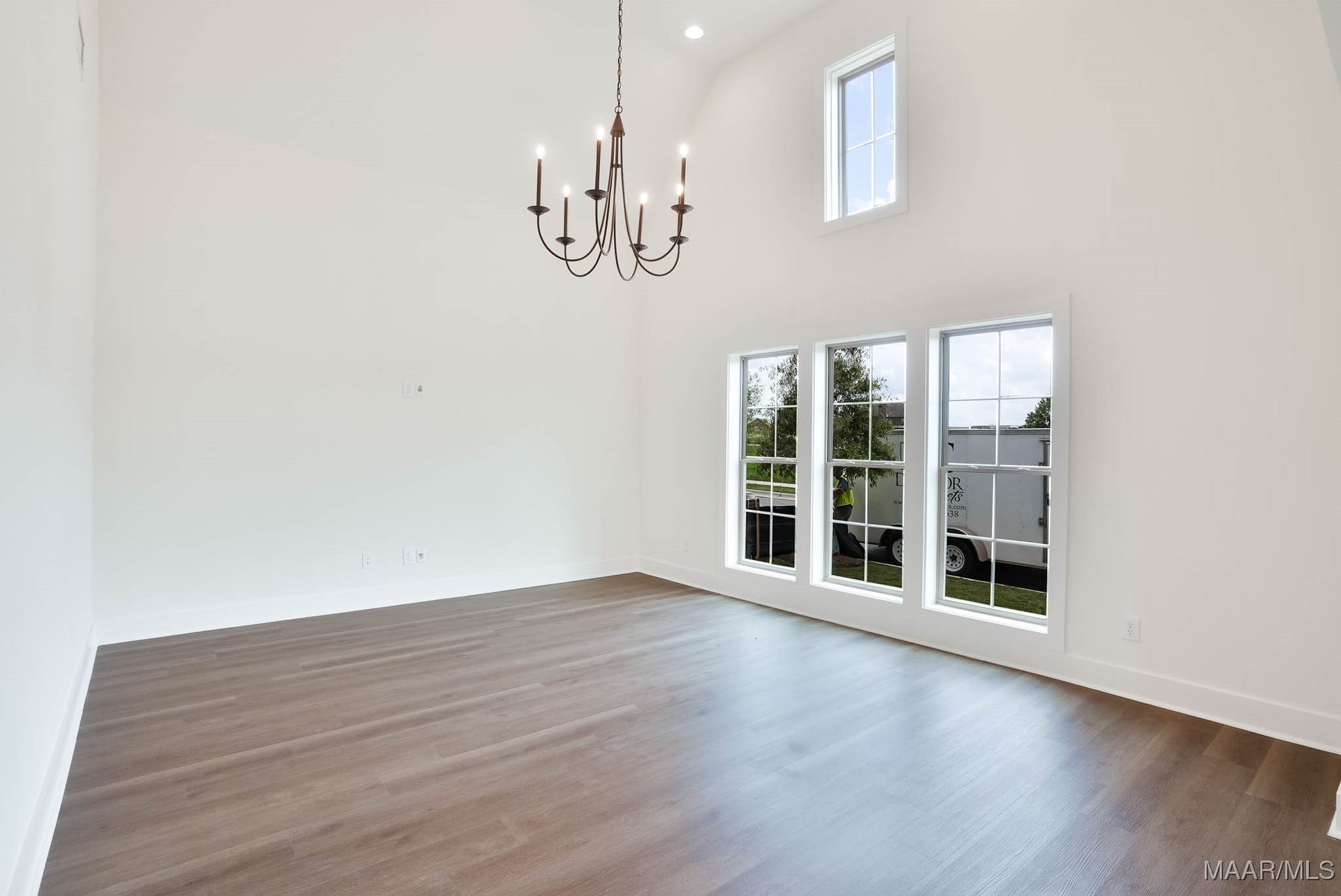 329 Ivy Avenue, Pike Road, AL 36064 329 Ivy Avenue, Pike Road, AL 36064