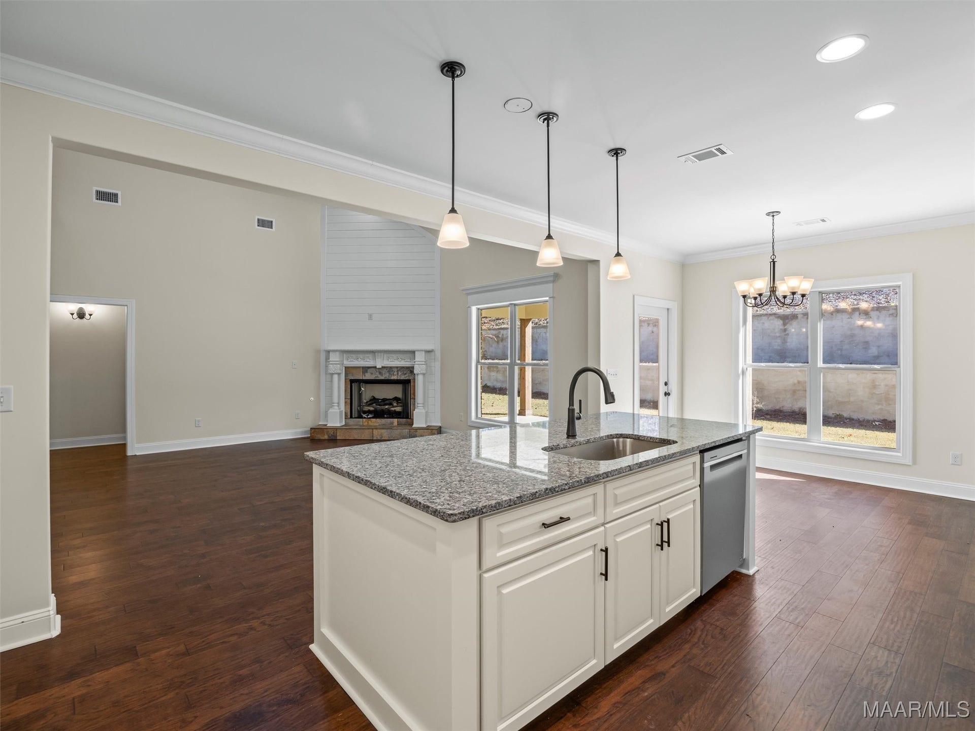 79 Birchwood Lane, Wetumpka, AL 36093