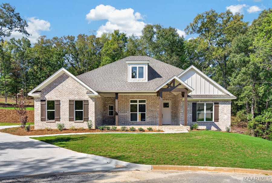 Property photo for 136 Birchwood Lane, Wetumpka, AL