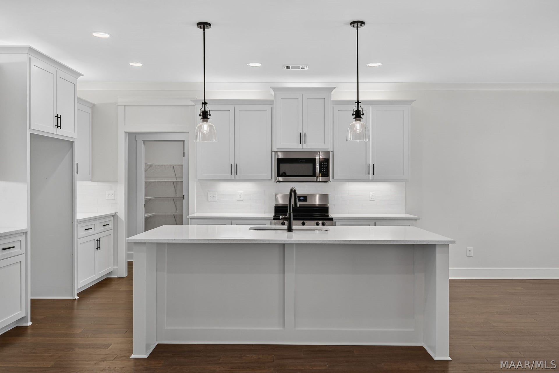 136 Birchwood Lane, Wetumpka, AL 36093 136 Birchwood Lane, Wetumpka, AL 36093