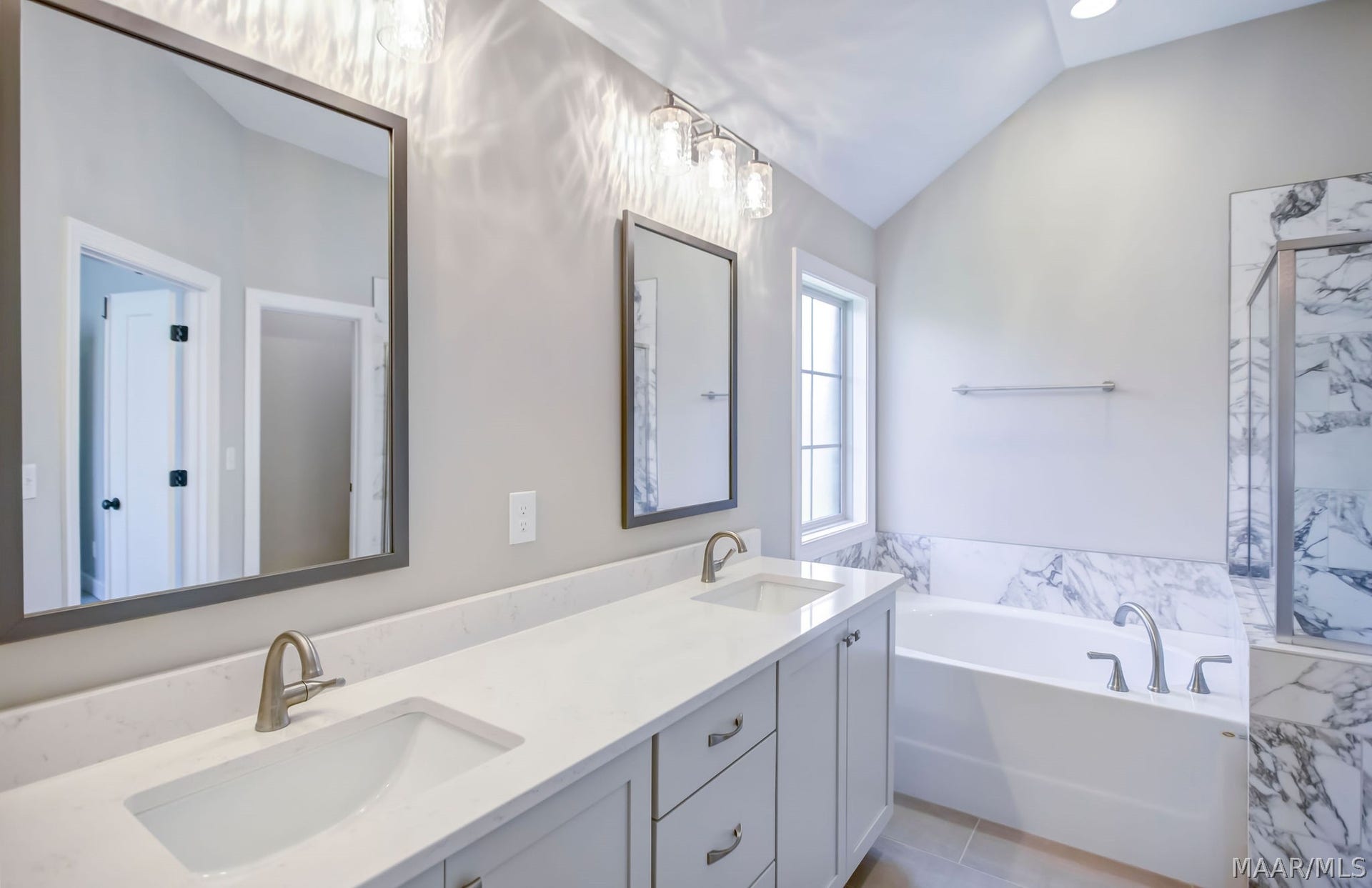 9055 Chastain Park Drive, Montgomery, AL 36117
