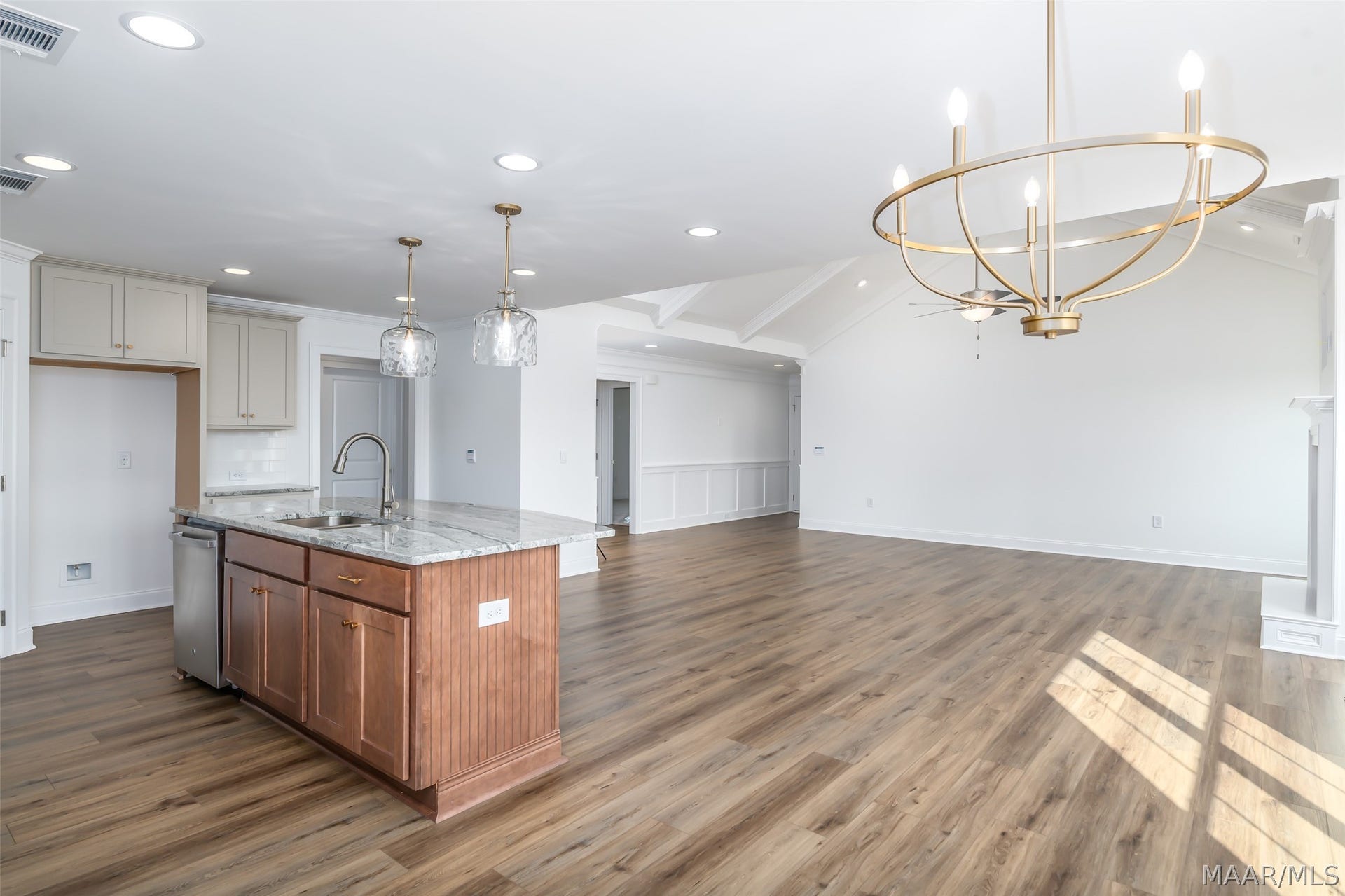 87 Woodbridge Way, Wetumpka, AL 36092