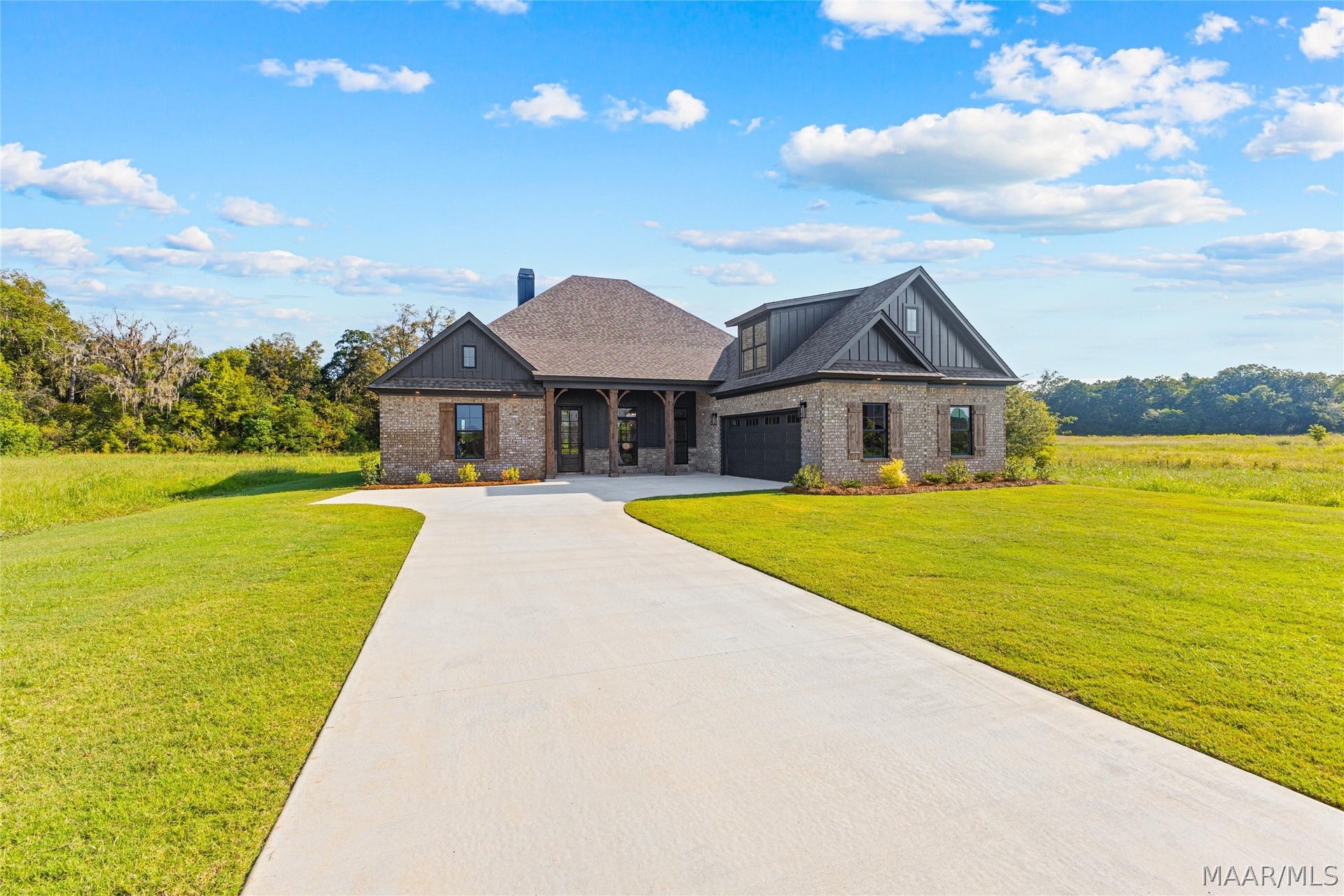 8225 Young Crossing, Montgomery, AL 36116 8225 Young Crossing, Montgomery, AL 36116