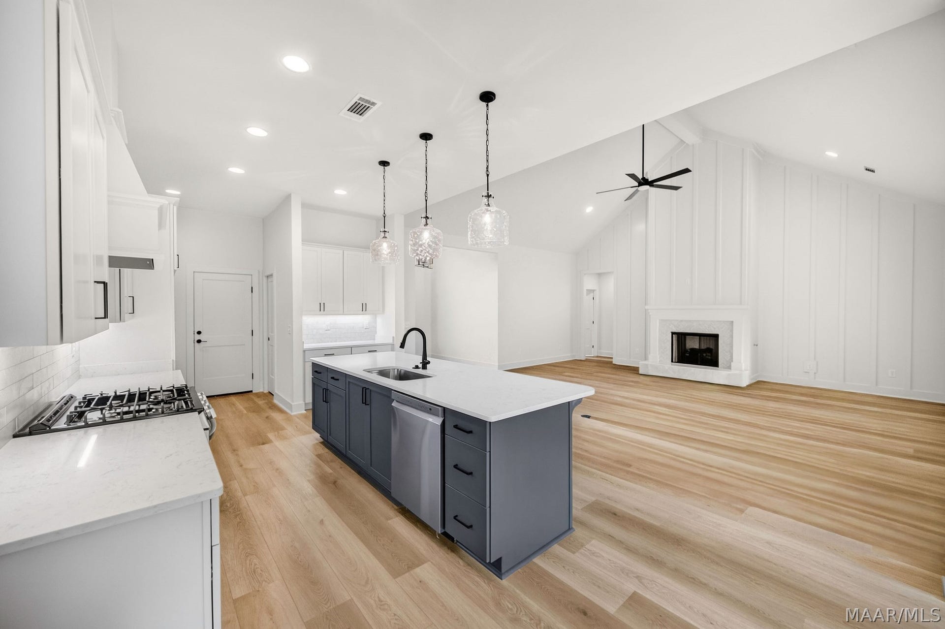 106 Della Drive, Wetumpka, AL 36093 106 Della Drive, Wetumpka, AL 36093