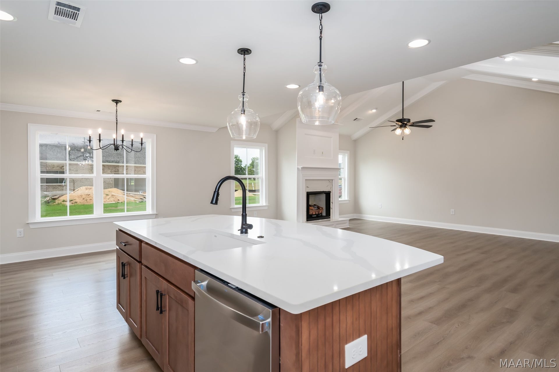 264 Hillston Drive, Wetumpka, AL 36093