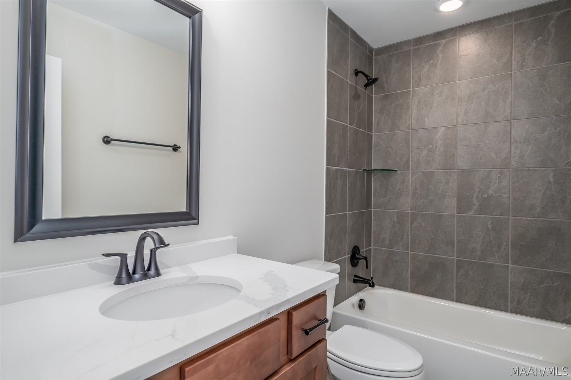 264 Hillston Drive, Wetumpka, AL 36093