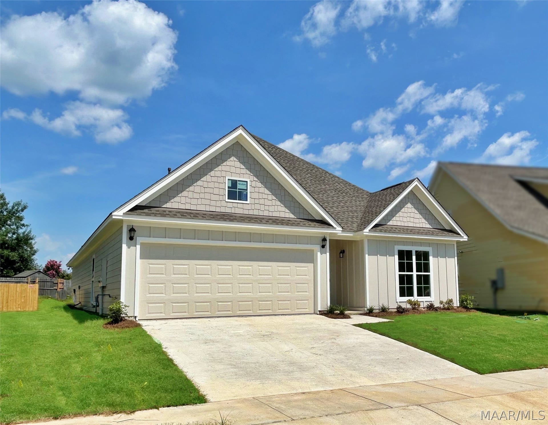 1445 Trace Oak