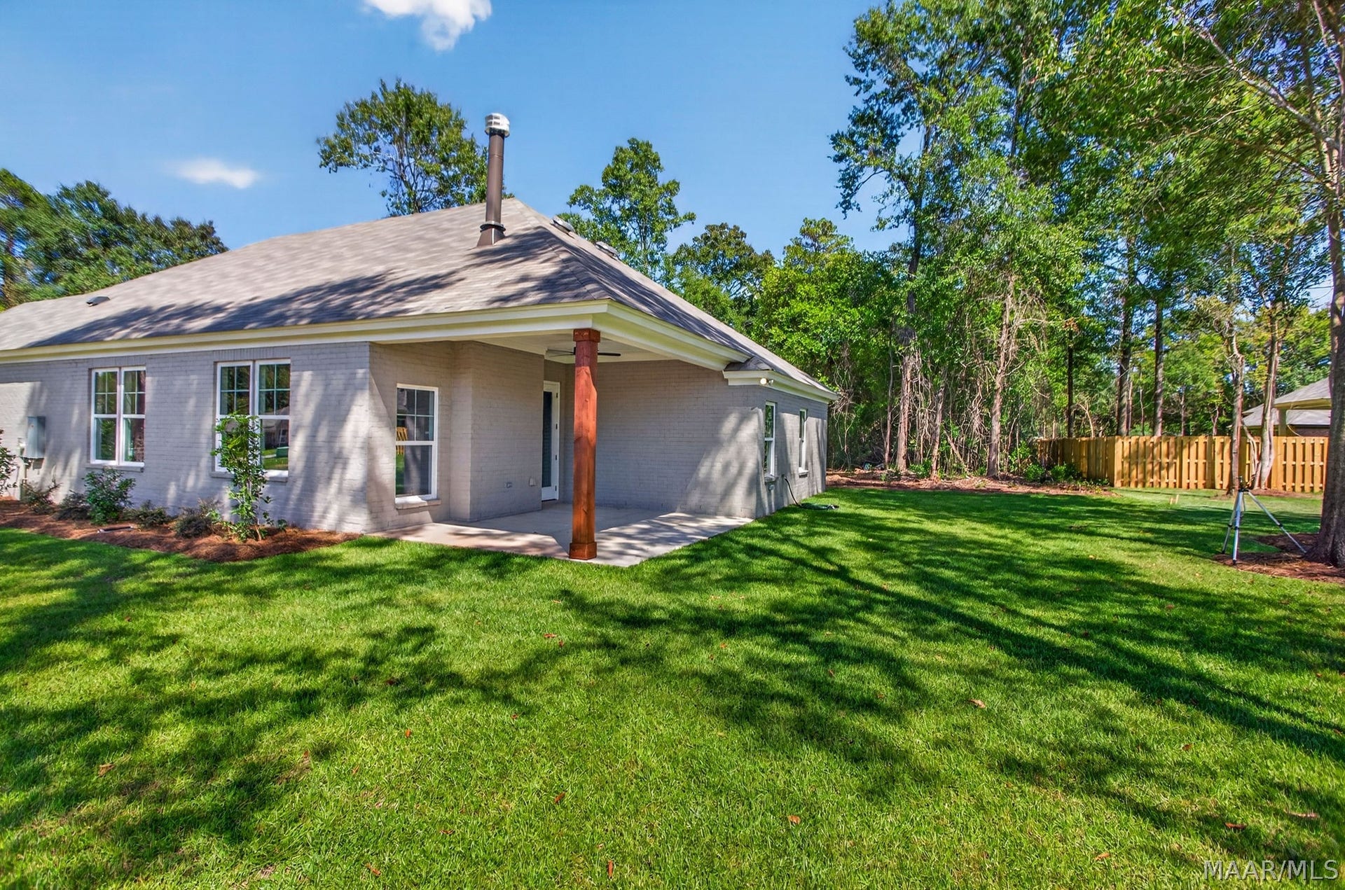 500 Meadowbrook Glen, Montgomery, AL 36117