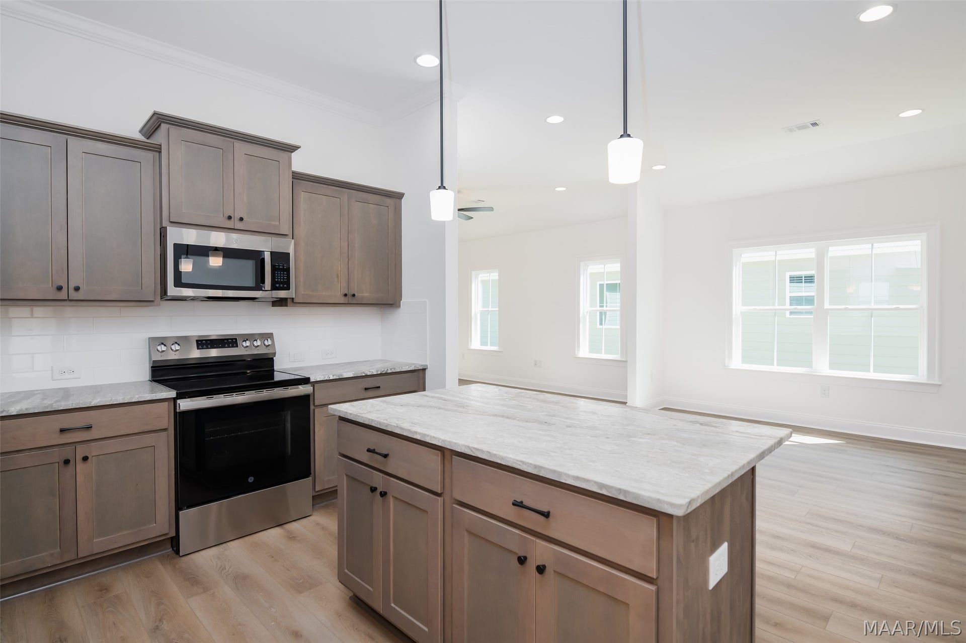 55 Meadowbrooke Drive, Wetumpka, AL 36092