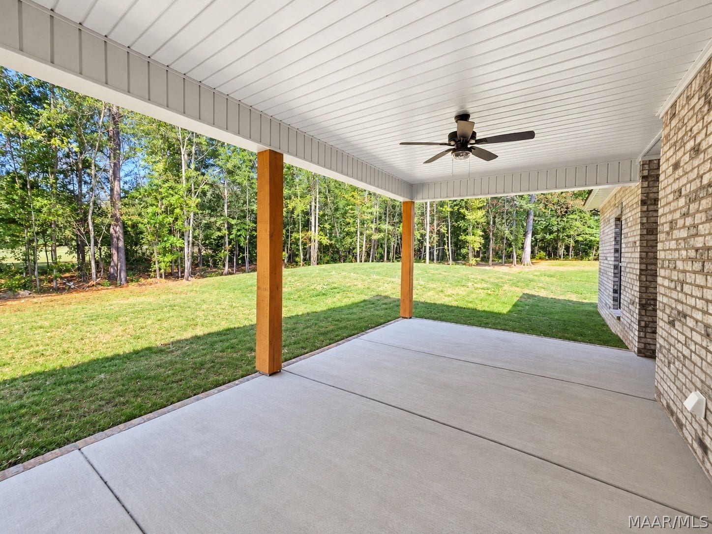 153 Trotter's View Road, Deatsville, AL 36022