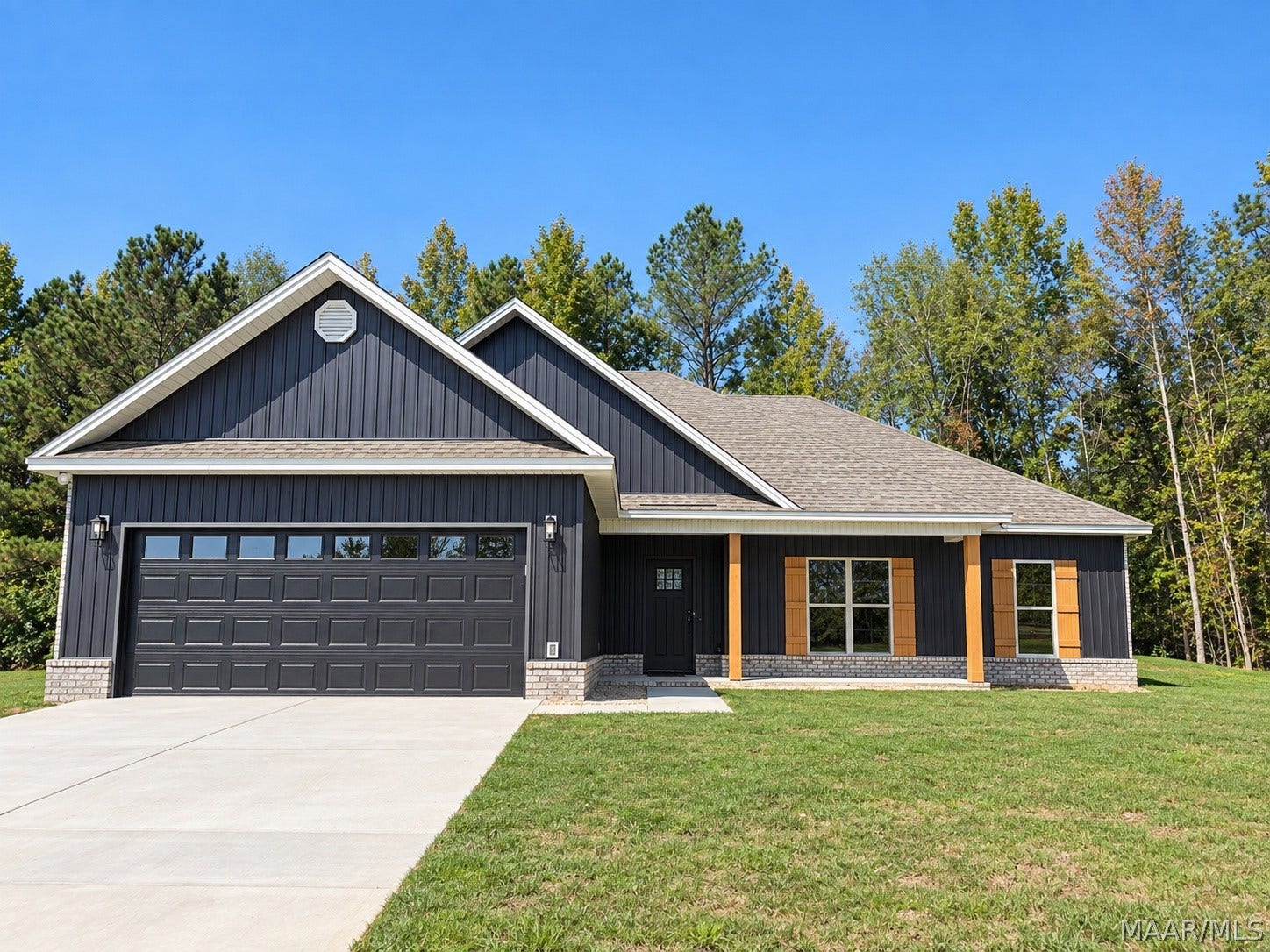 153 Trotter's View Road, Deatsville, AL 36022