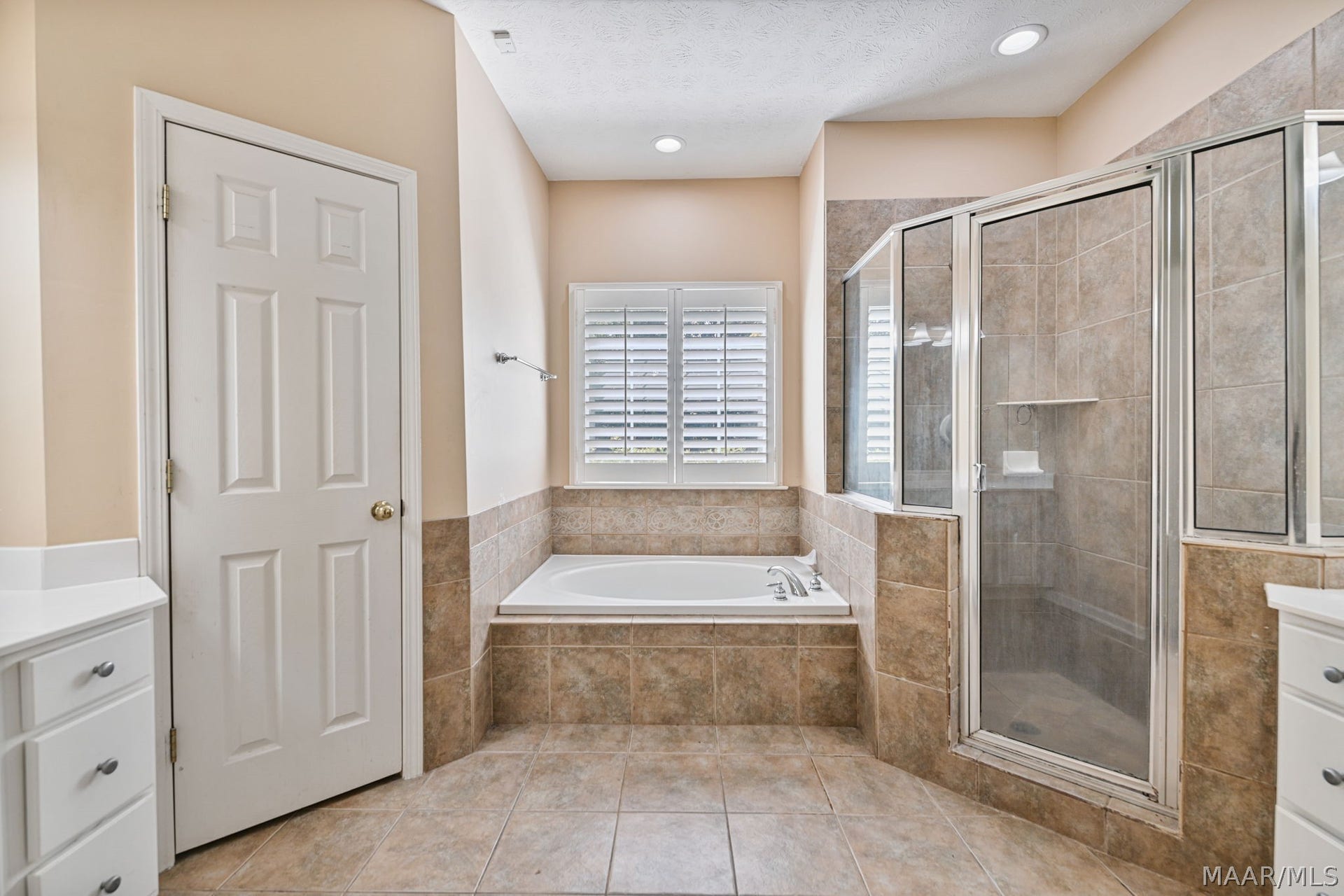 9161 CARTERS GROVE Way, Montgomery, AL 36116 9161 CARTERS GROVE Way, Montgomery, AL 36116