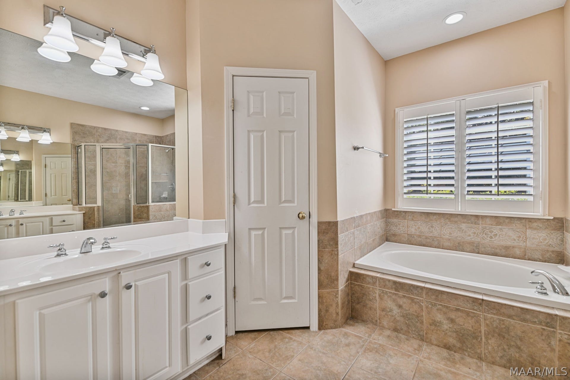 9161 CARTERS GROVE Way, Montgomery, AL 36116 9161 CARTERS GROVE Way, Montgomery, AL 36116