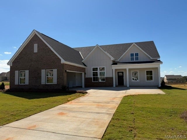 111 Saratoga Lane, Prattville, AL 36066