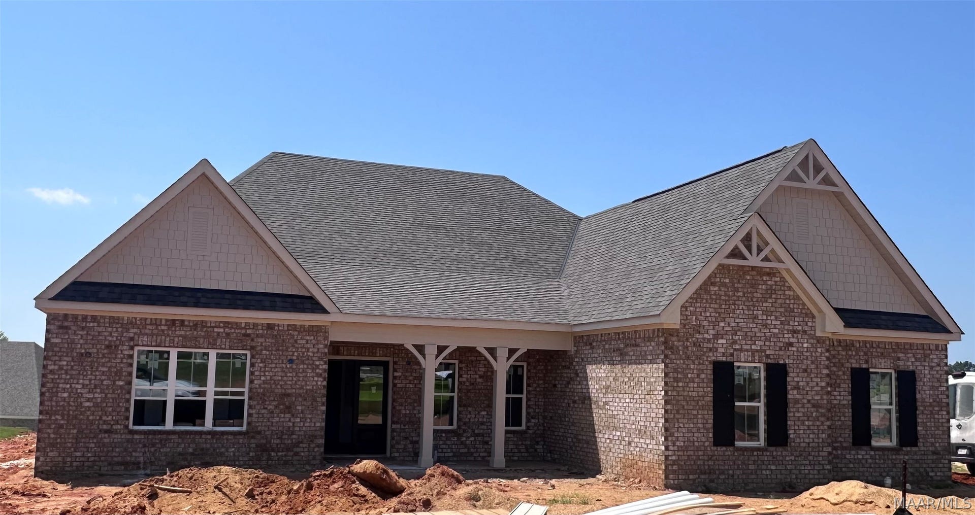 111 Saratoga Lane, Prattville, AL 36066