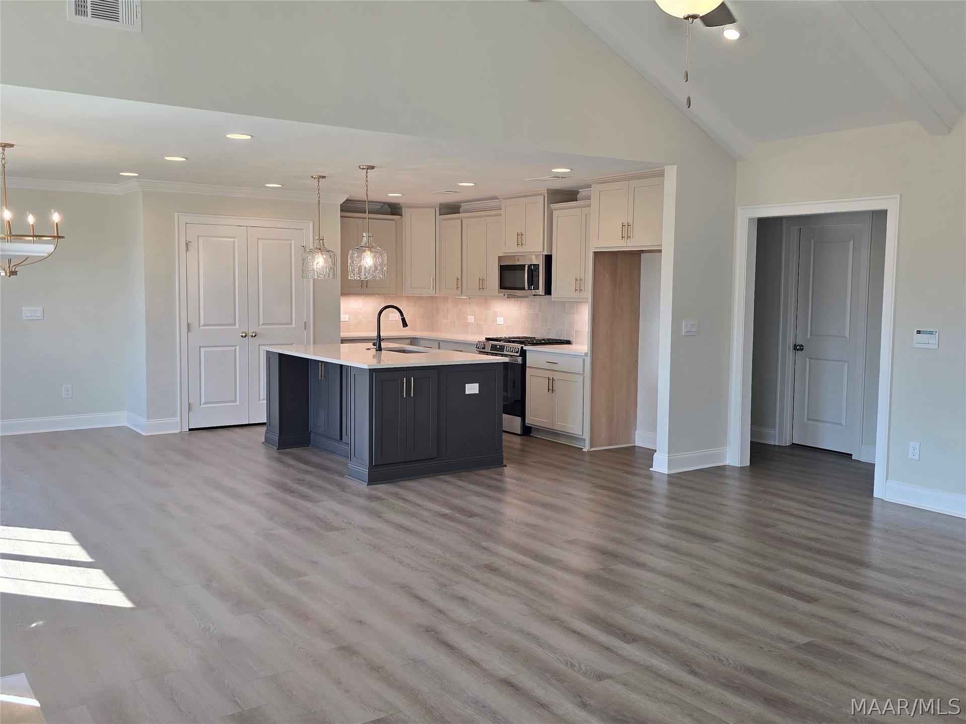 1001 Pearl Drive, Prattville, AL 36066 1001 Pearl Drive, Prattville, AL 36066
