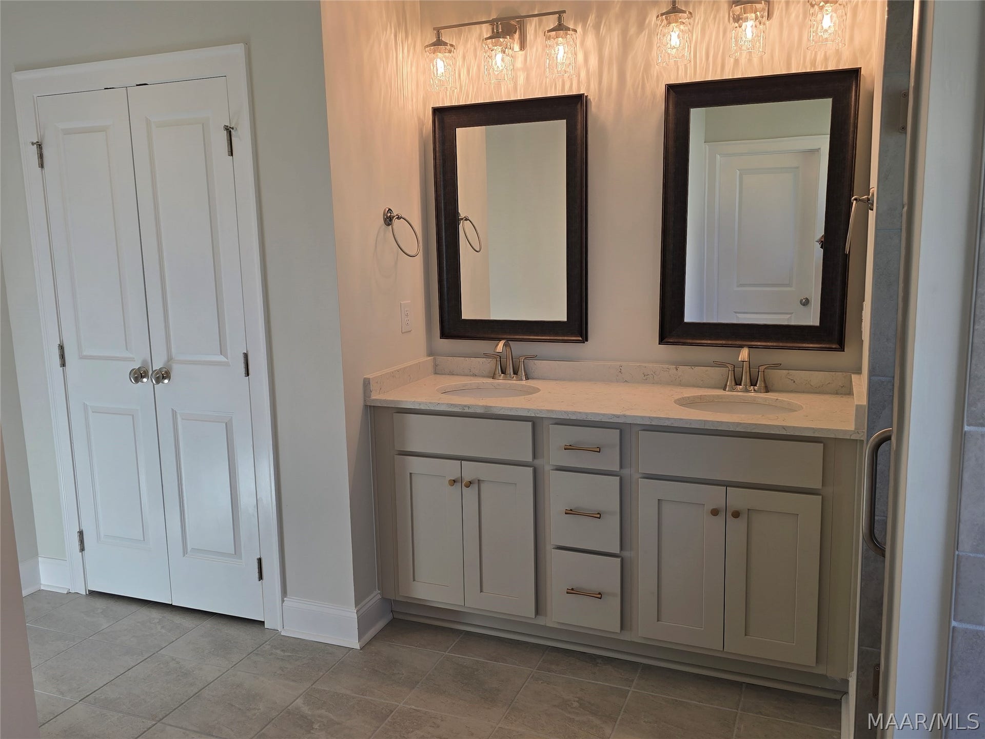 1001 Pearl Drive, Prattville, AL 36066 1001 Pearl Drive, Prattville, AL 36066