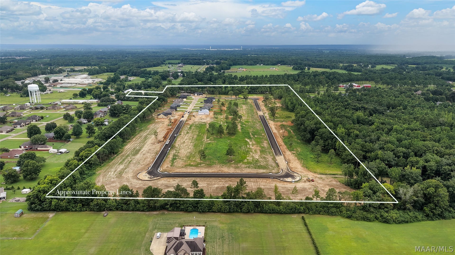 84 Lorie Lee Loop, Deatsville, AL 36022 84 Lorie Lee Loop, Deatsville, AL 36022