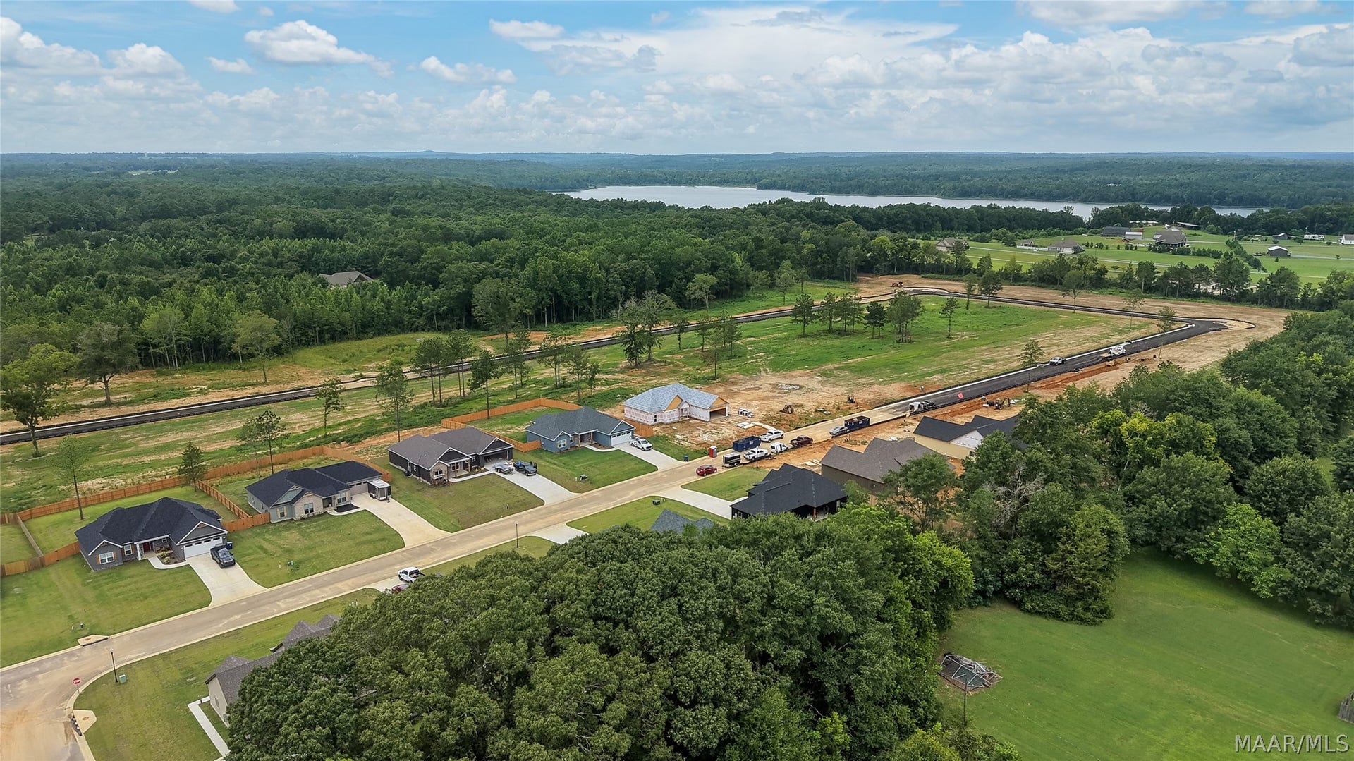 84 Lorie Lee Loop, Deatsville, AL 36022 84 Lorie Lee Loop, Deatsville, AL 36022