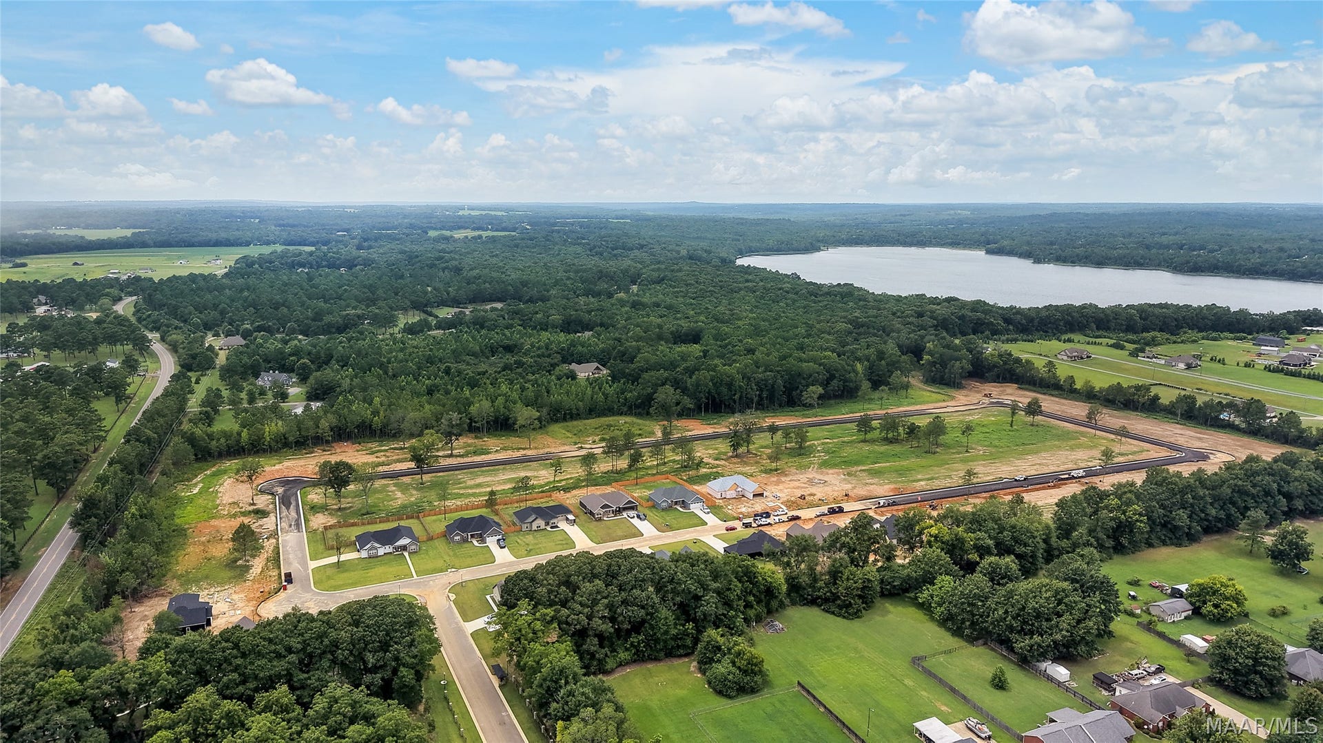 84 Lorie Lee Loop, Deatsville, AL 36022 84 Lorie Lee Loop, Deatsville, AL 36022
