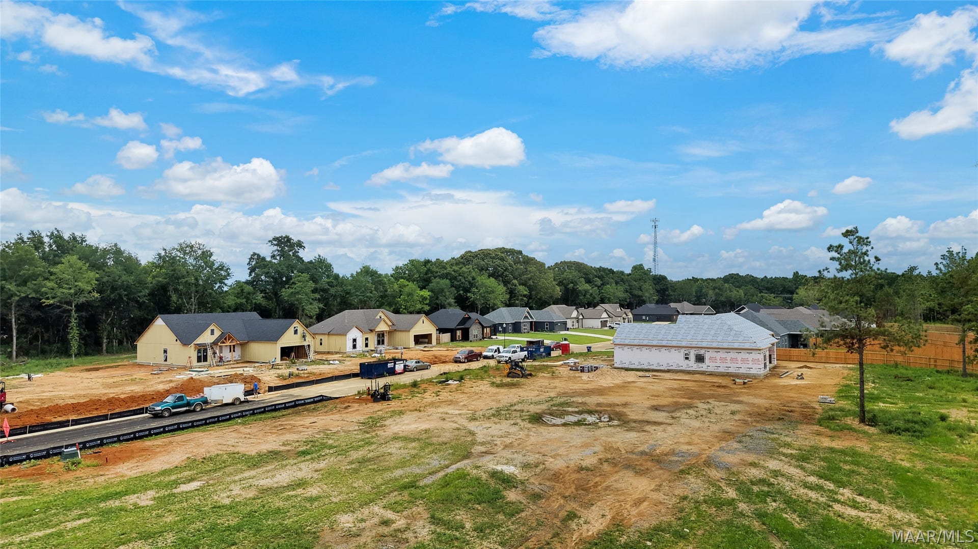 100 Lorie Lee Loop, Deatsville, AL 36022 100 Lorie Lee Loop, Deatsville, AL 36022
