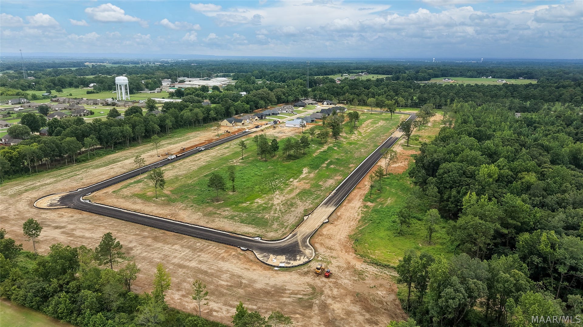 100 Lorie Lee Loop, Deatsville, AL 36022 100 Lorie Lee Loop, Deatsville, AL 36022