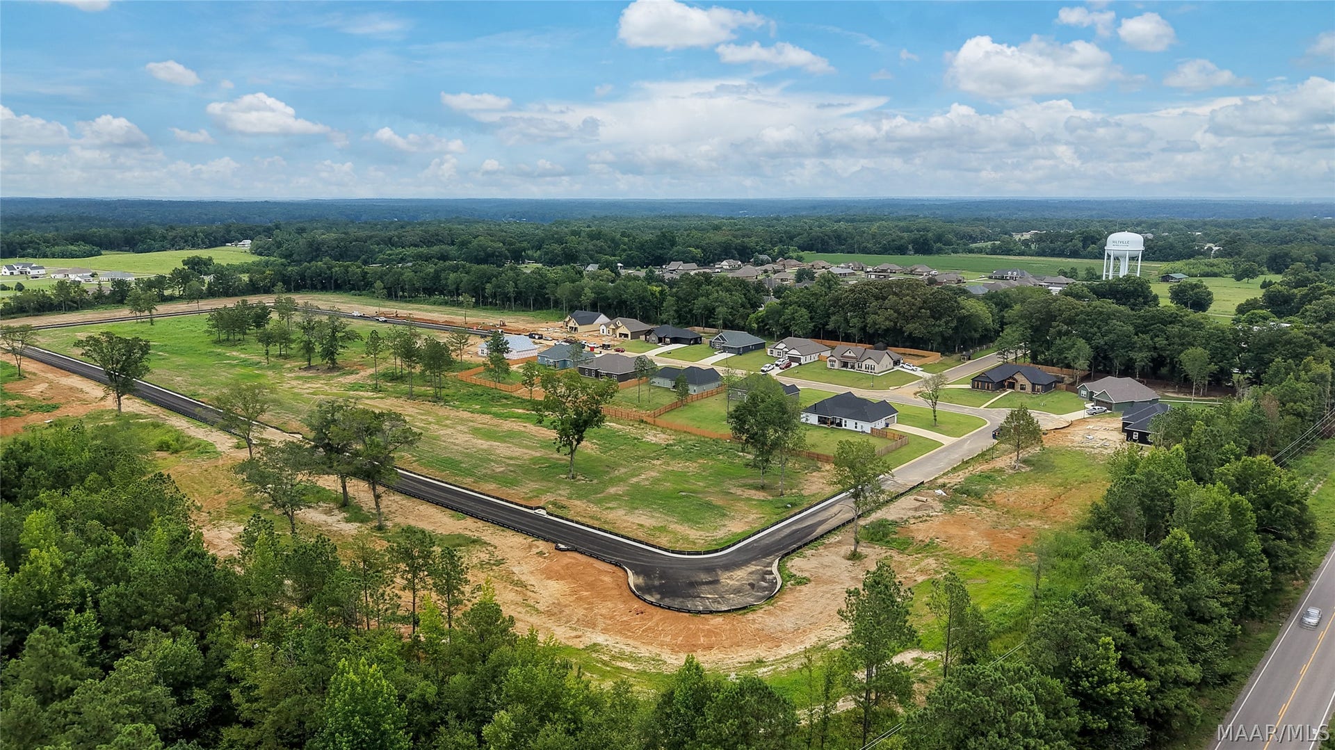 100 Lorie Lee Loop, Deatsville, AL 36022 100 Lorie Lee Loop, Deatsville, AL 36022