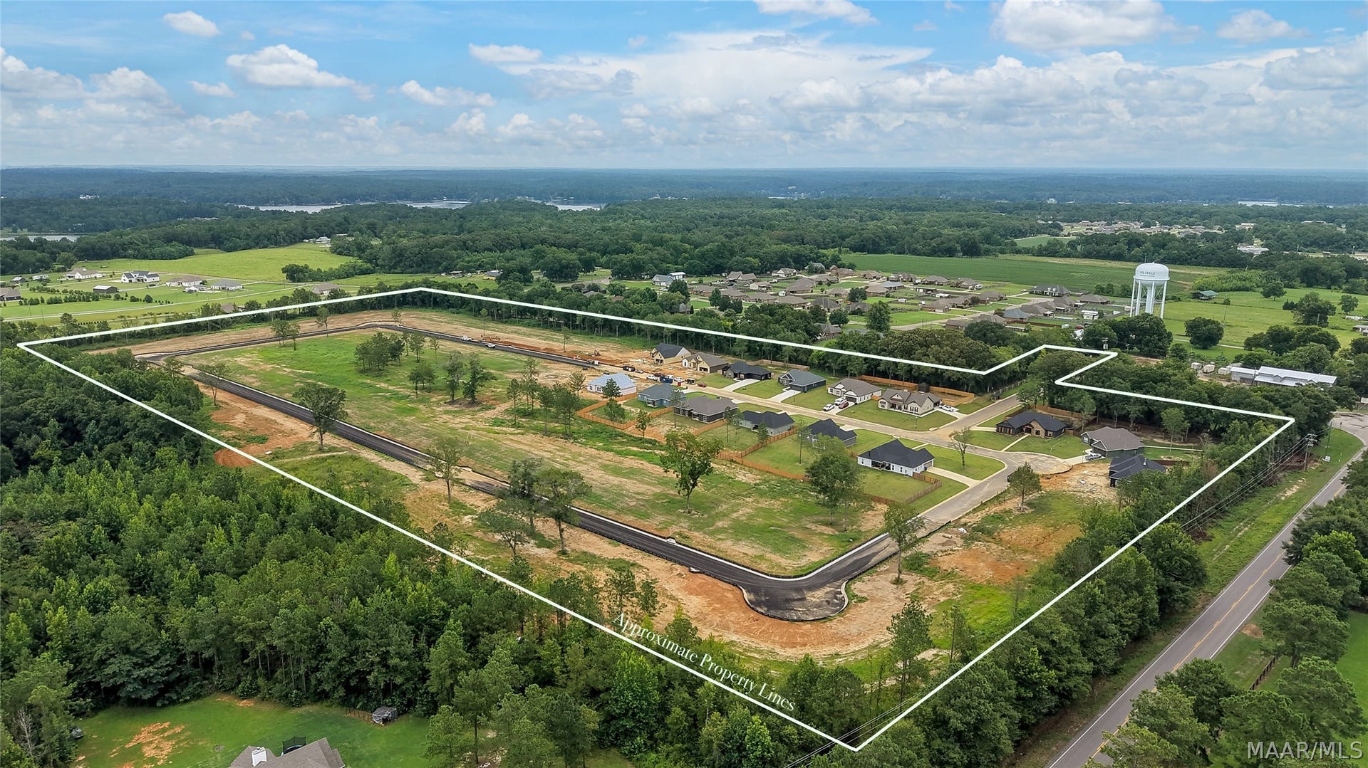 100 Lorie Lee Loop, Deatsville, AL 36022 100 Lorie Lee Loop, Deatsville, AL 36022
