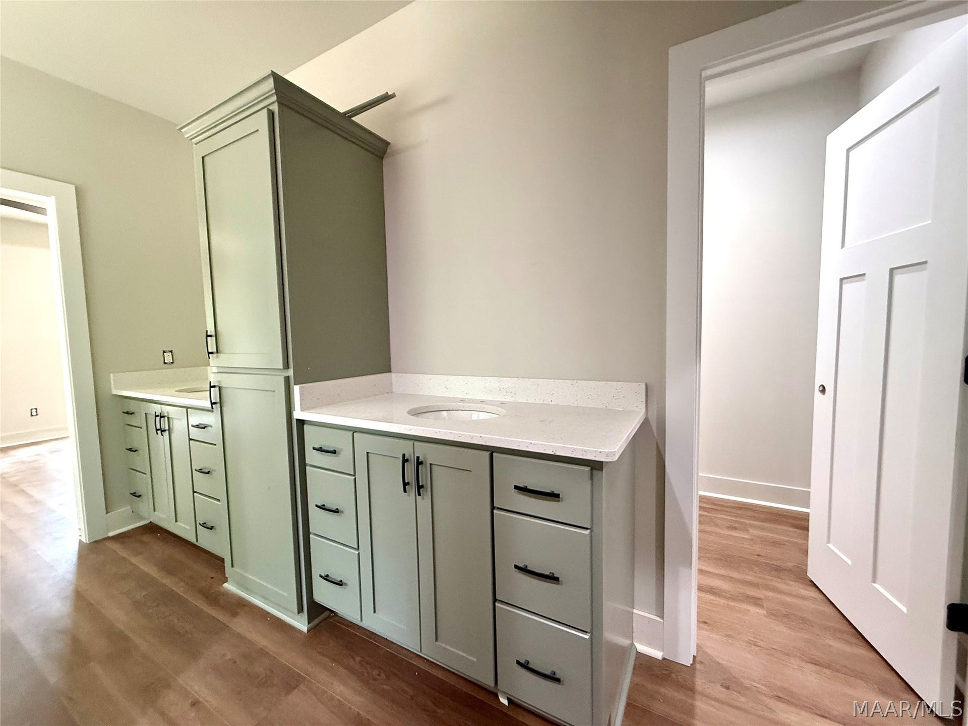Main bathroom