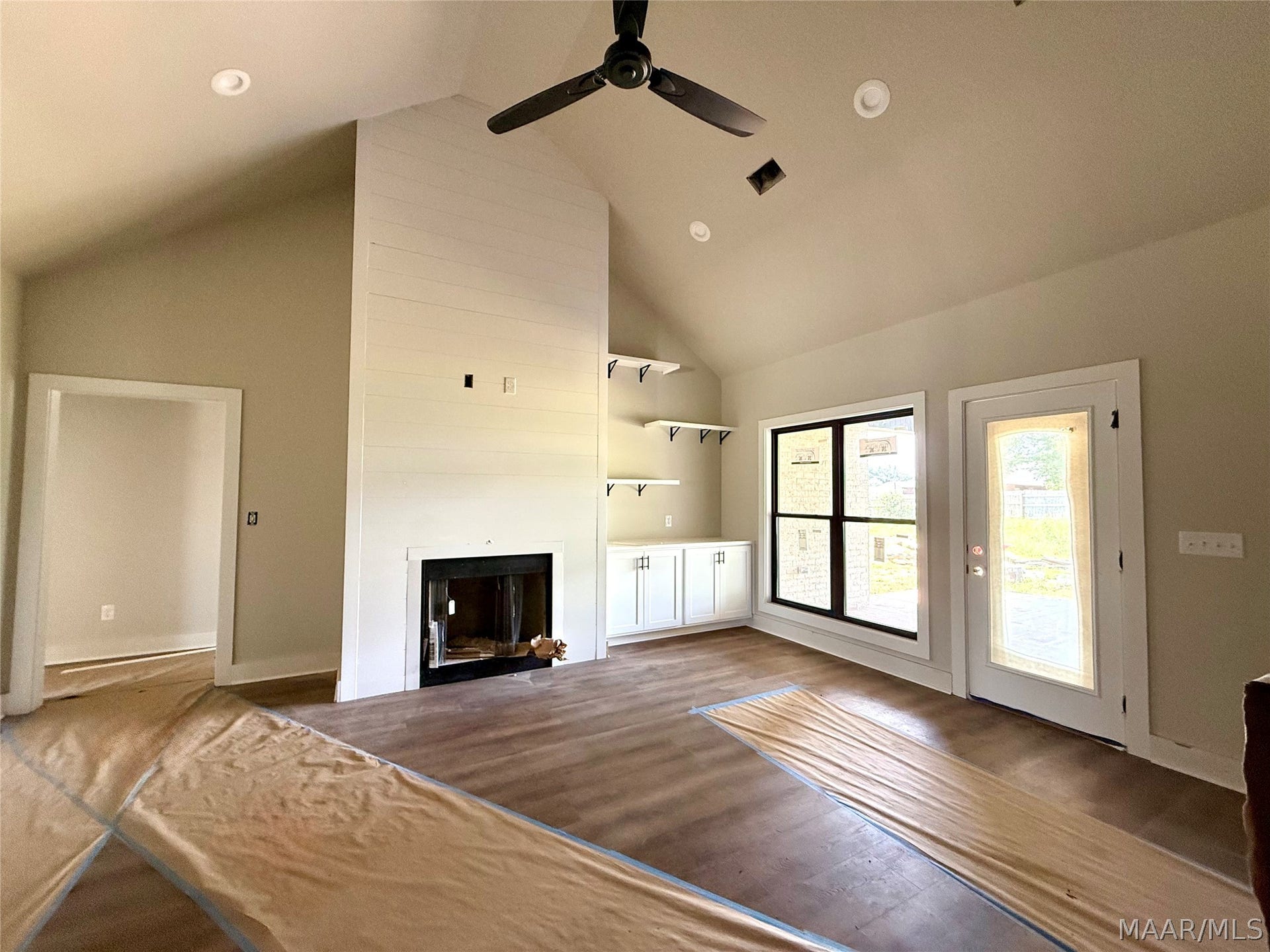 646 Chanlee Drive, Deatsville, AL 36022