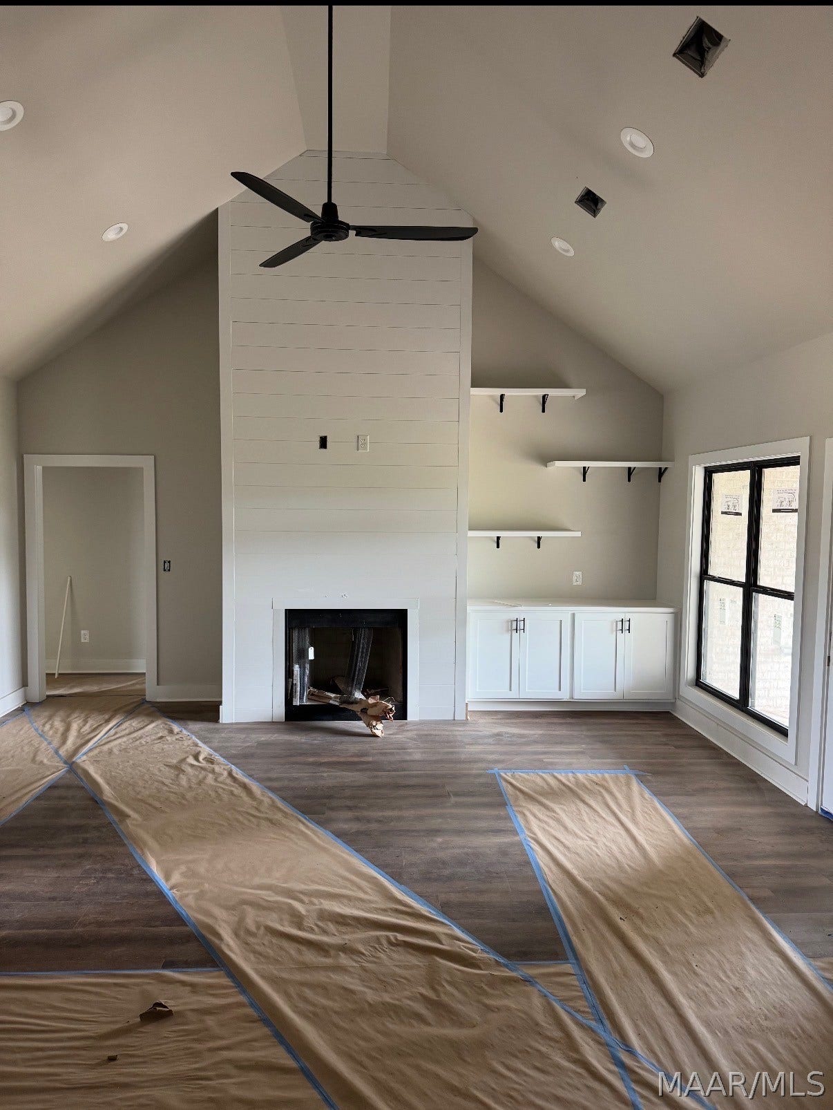 646 Chanlee Drive, Deatsville, AL 36022