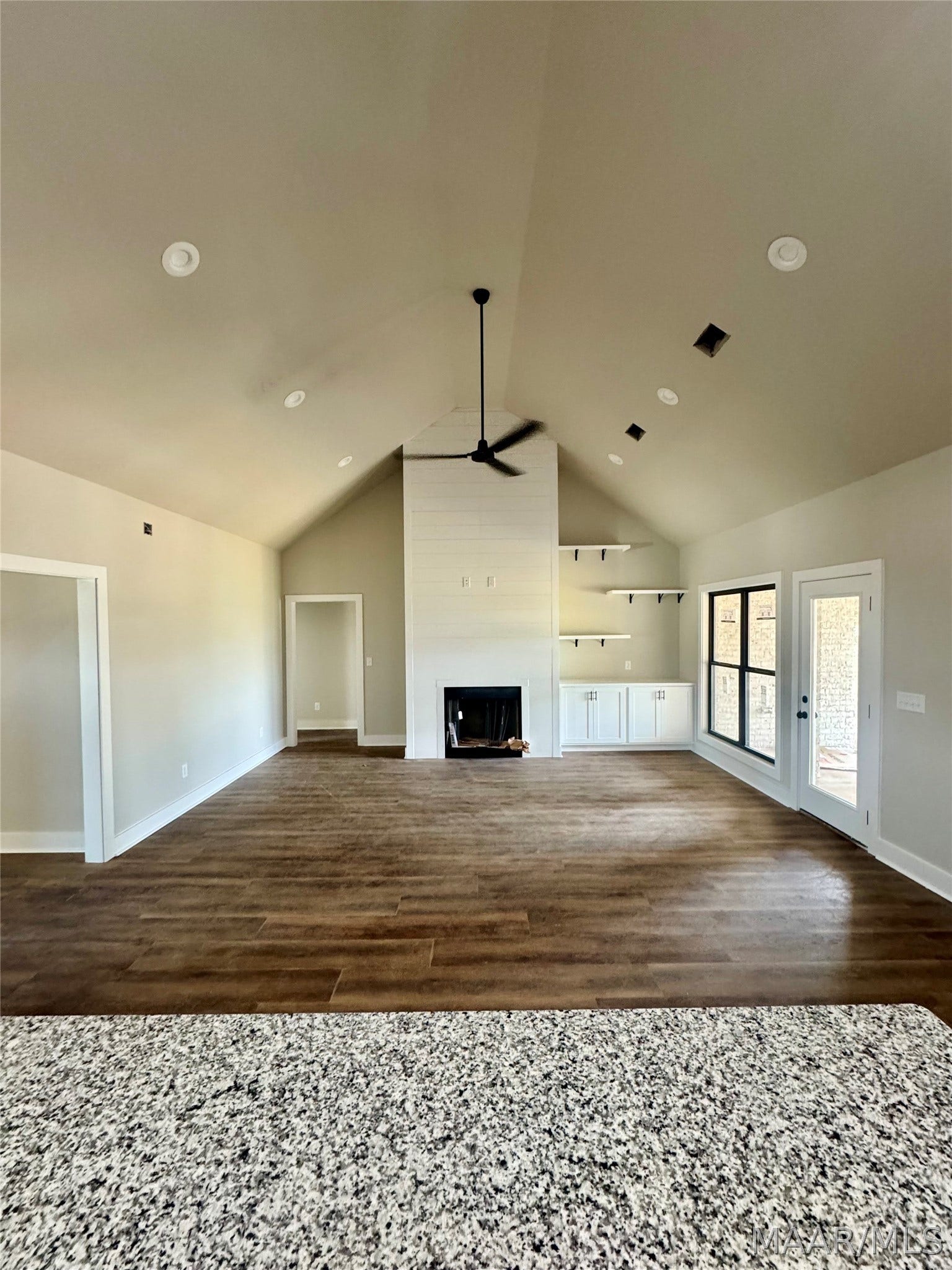 646 Chanlee Drive, Deatsville, AL 36022