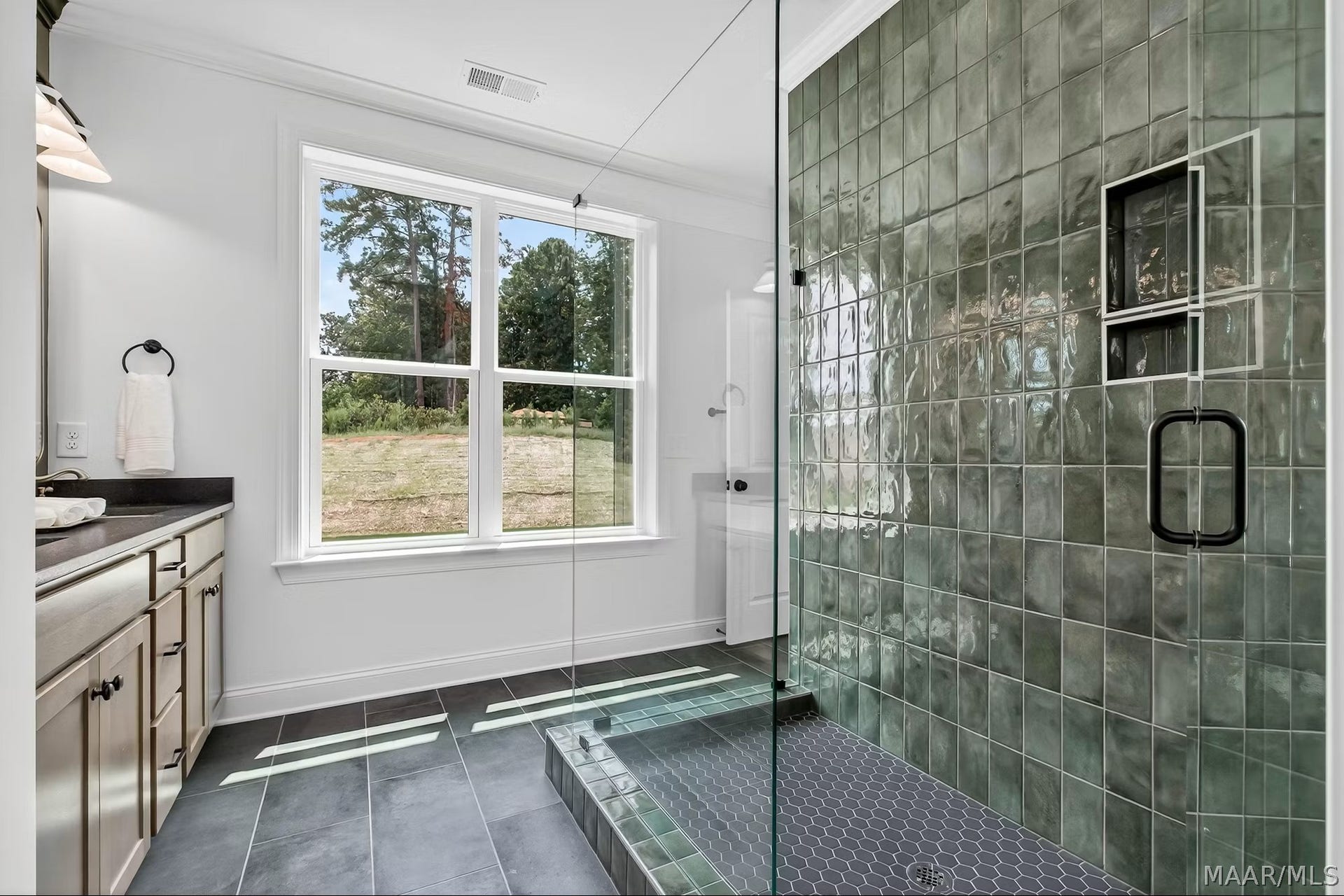 549 Argyle Circle, Pike Road, AL 36064 549 Argyle Circle, Pike Road, AL 36064
