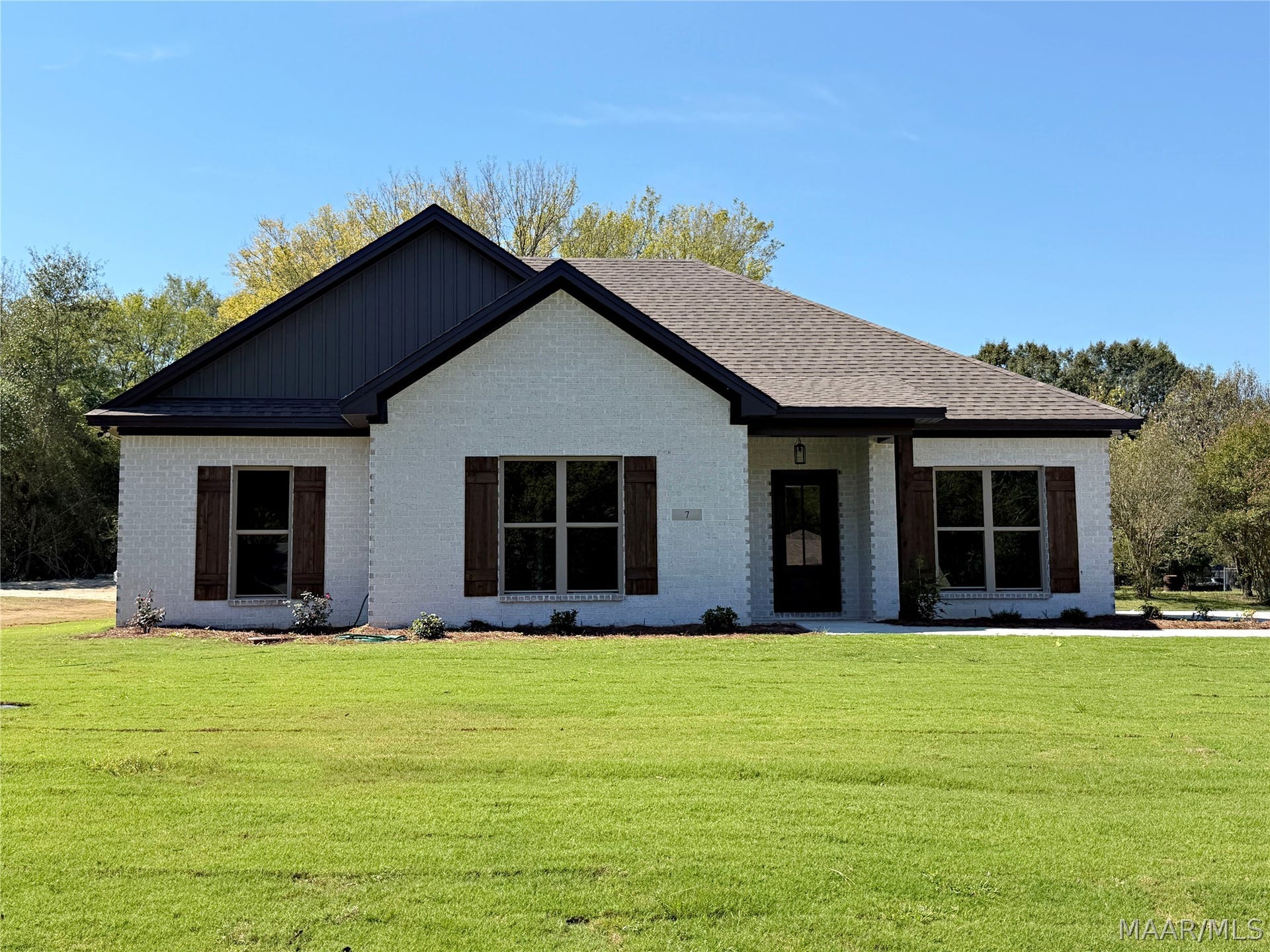 7 Shawnee Drive, Wetumpka, AL 36092