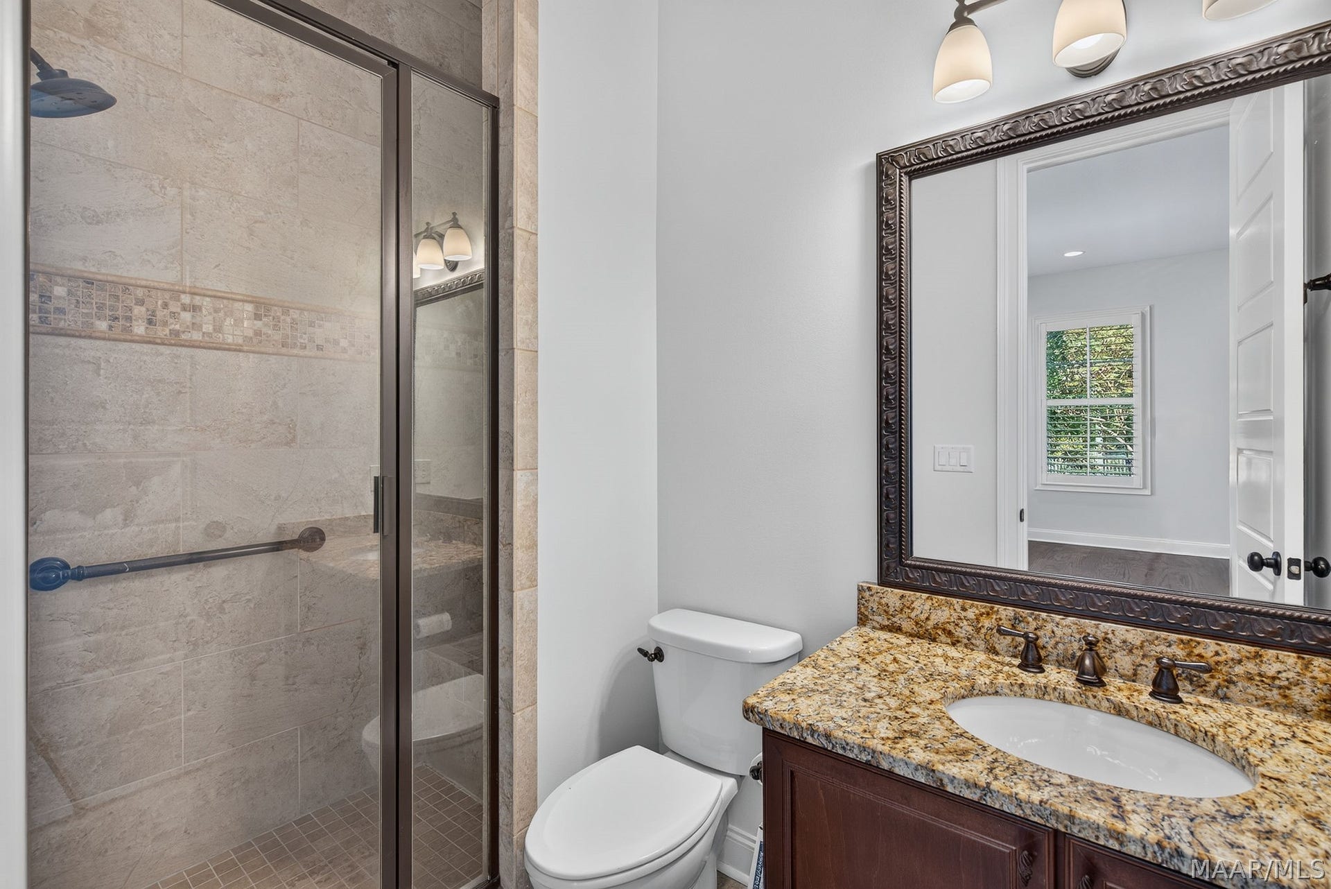 in-law suite full bath